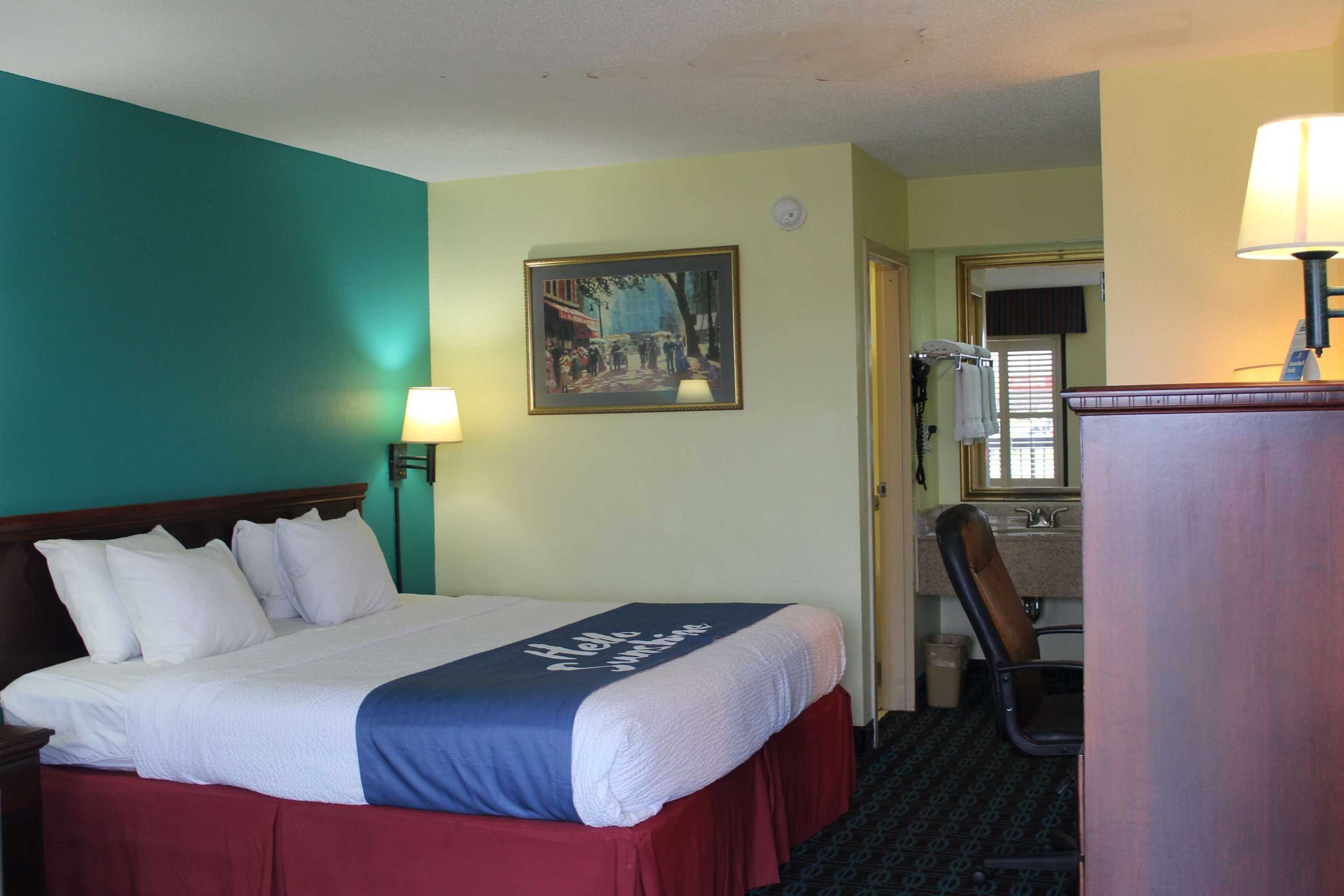 Gift card for Days Inn by Wyndham Marianna Gift card for Days Inn by Wyndham Marianna
