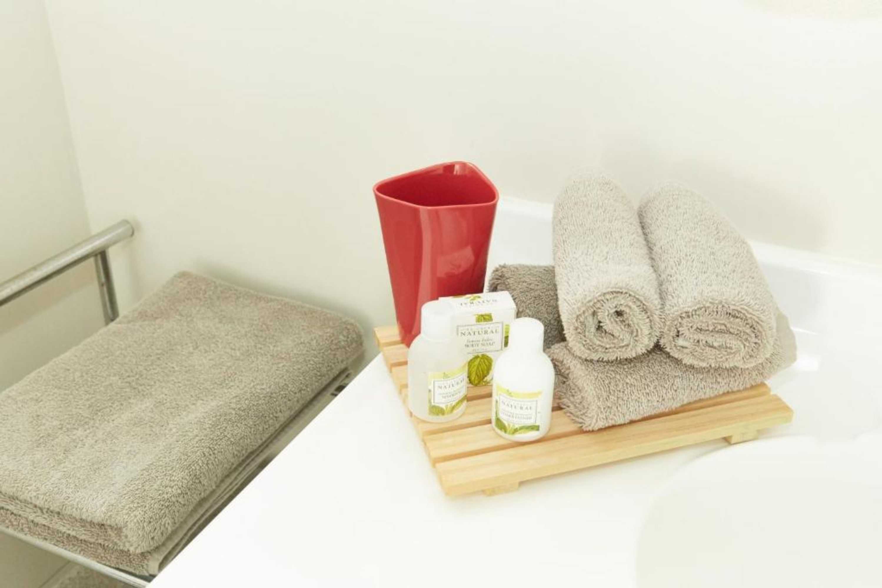 Gift card for Admiral Court Motel & Apartments Gift card for Admiral Court Motel & Apartments