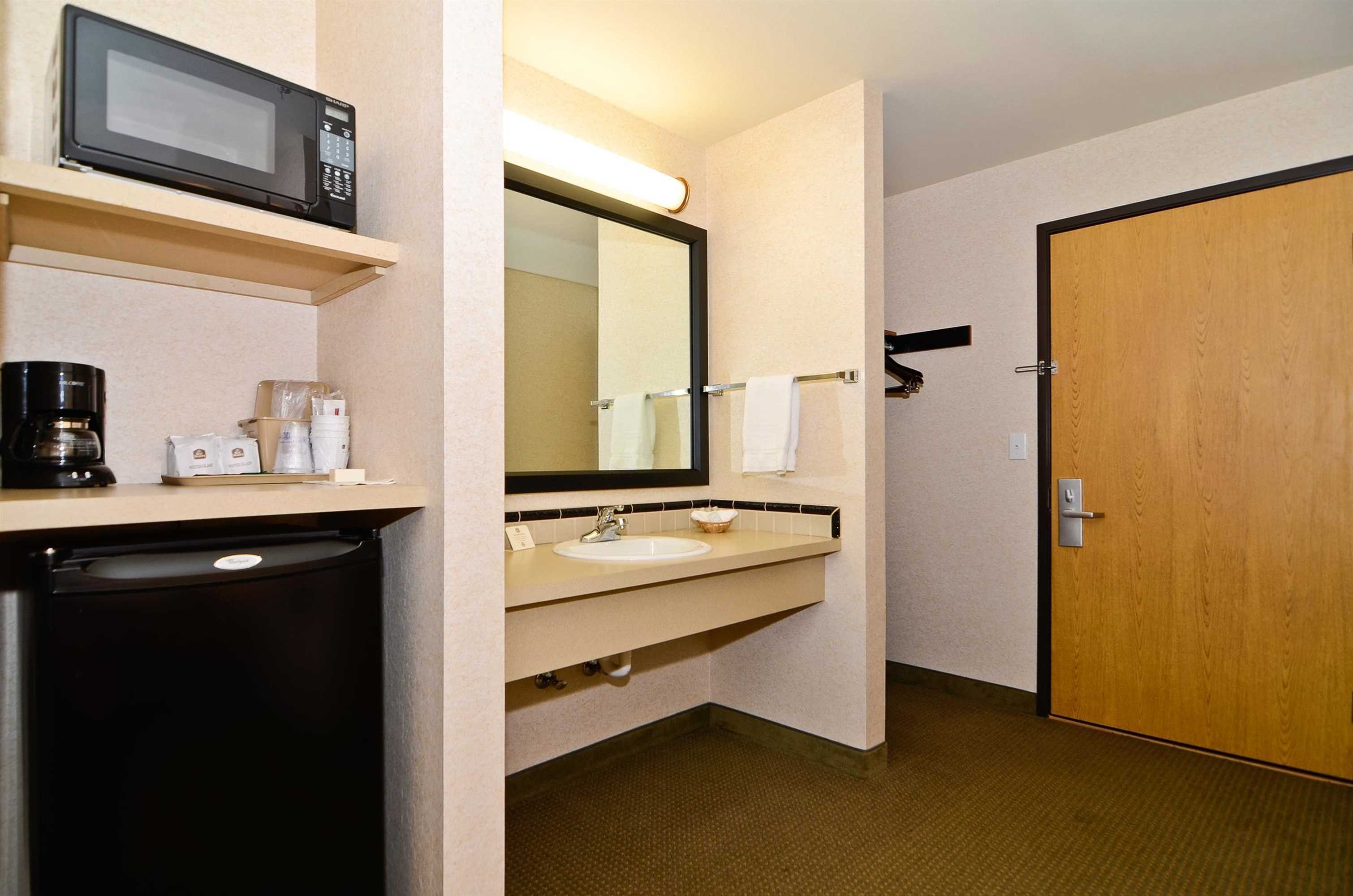 Gift card for Best Western Oak Meadows Inn Gift card for Best Western Oak Meadows Inn
