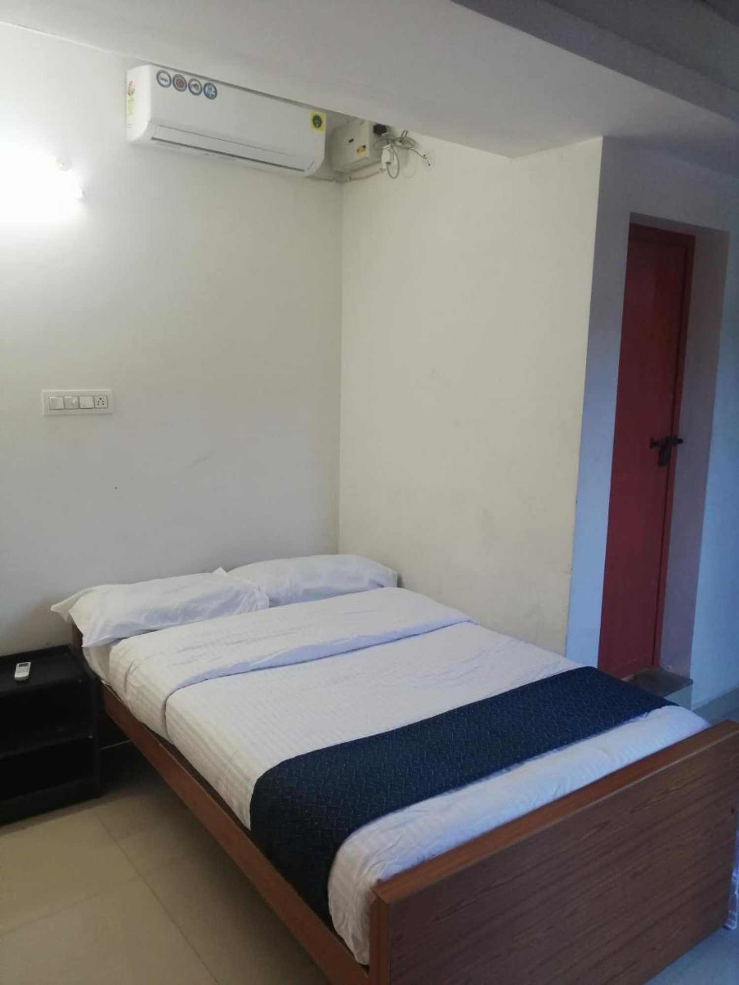 Gift card for B&b Apartments by Oyo Rooms