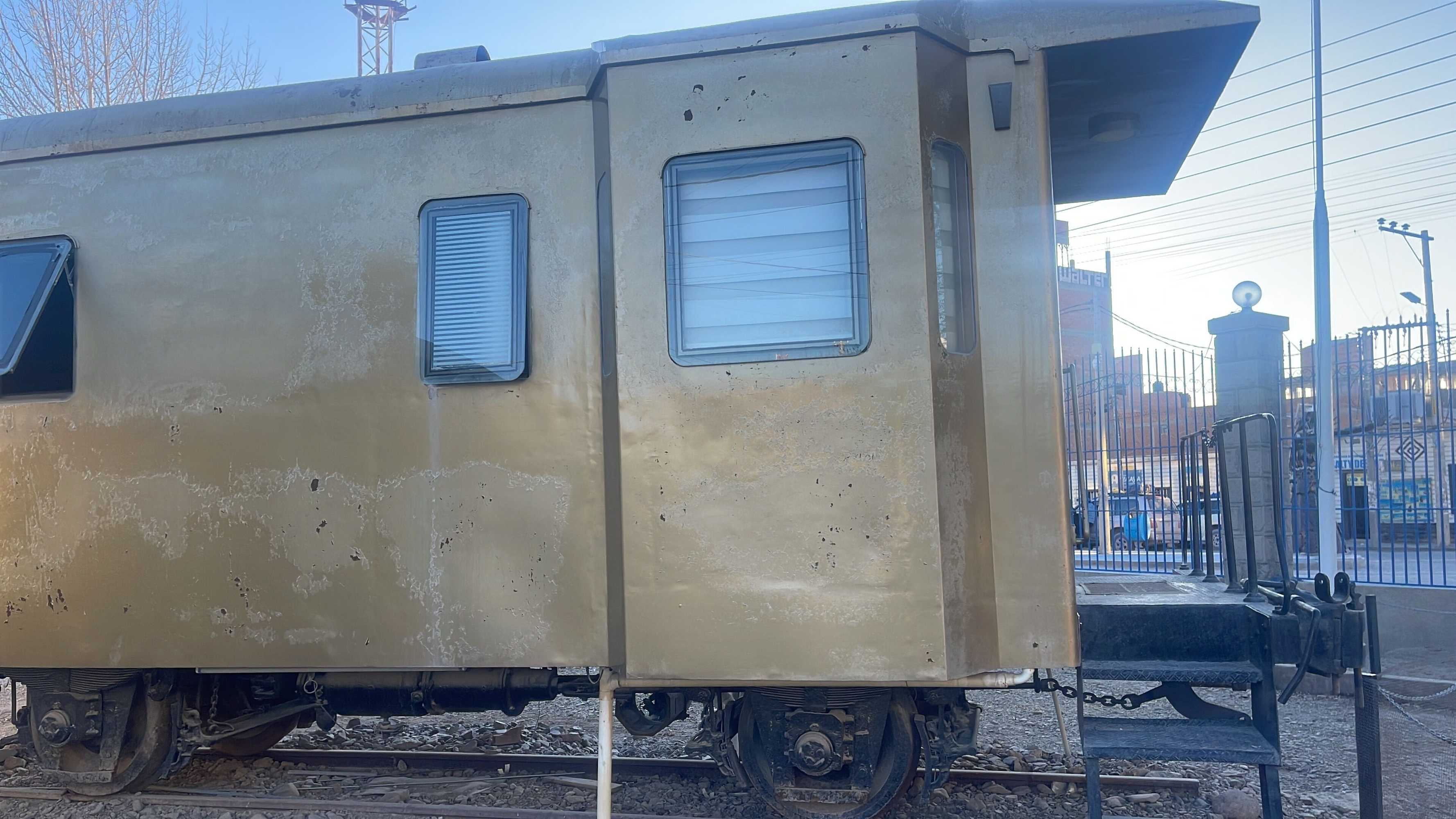 Gift card for Onkel Inn Wagon Sleepbox Uyuni Gift card for Onkel Inn Wagon Sleepbox Uyuni