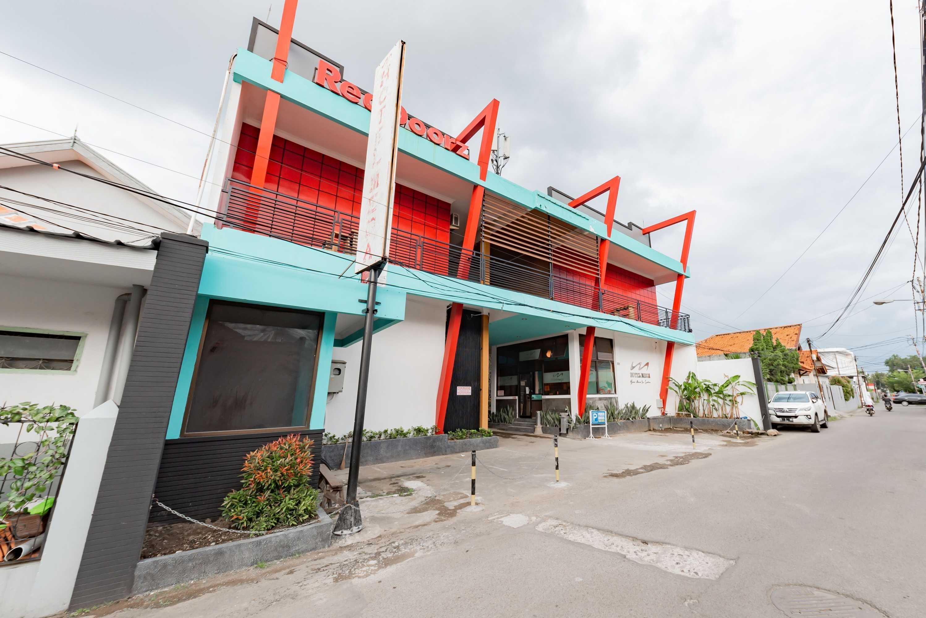 Gift card for Reddoorz Near Kejaksan Station Cirebon Gift card for Reddoorz Near Kejaksan Station Cirebon