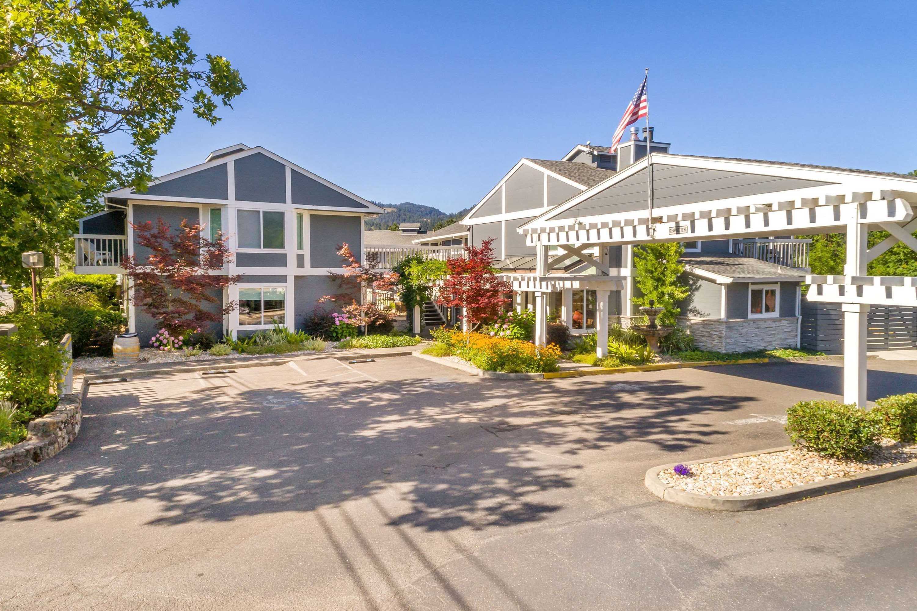 Gift card for Upvalley Inn & Hot Springs, Ascend Hotel Collection Gift card for Upvalley Inn & Hot Springs, Ascend Hotel Collection