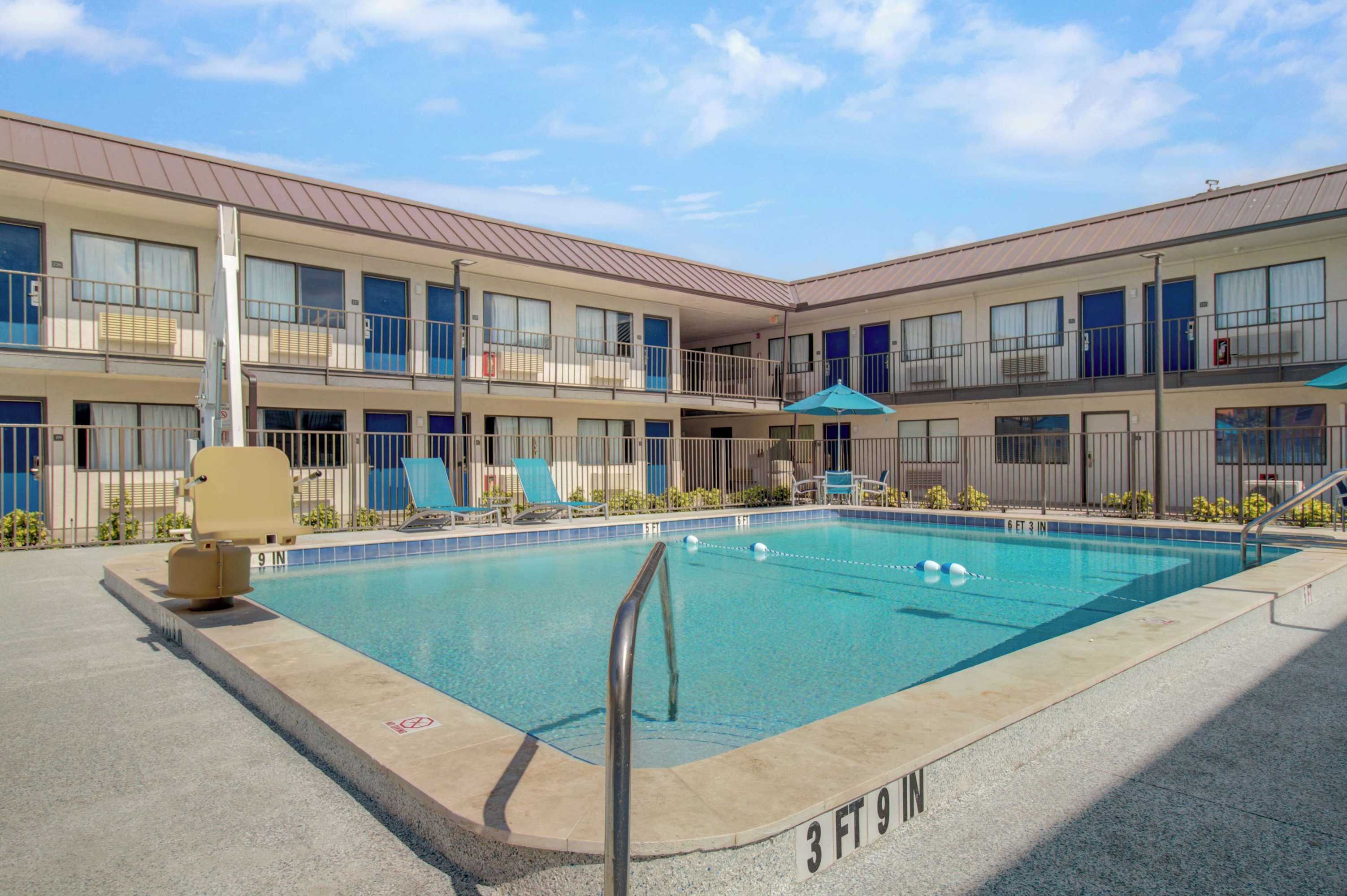 Gift card for Motel 6 Venice, FL Gift card for Motel 6 Venice, FL