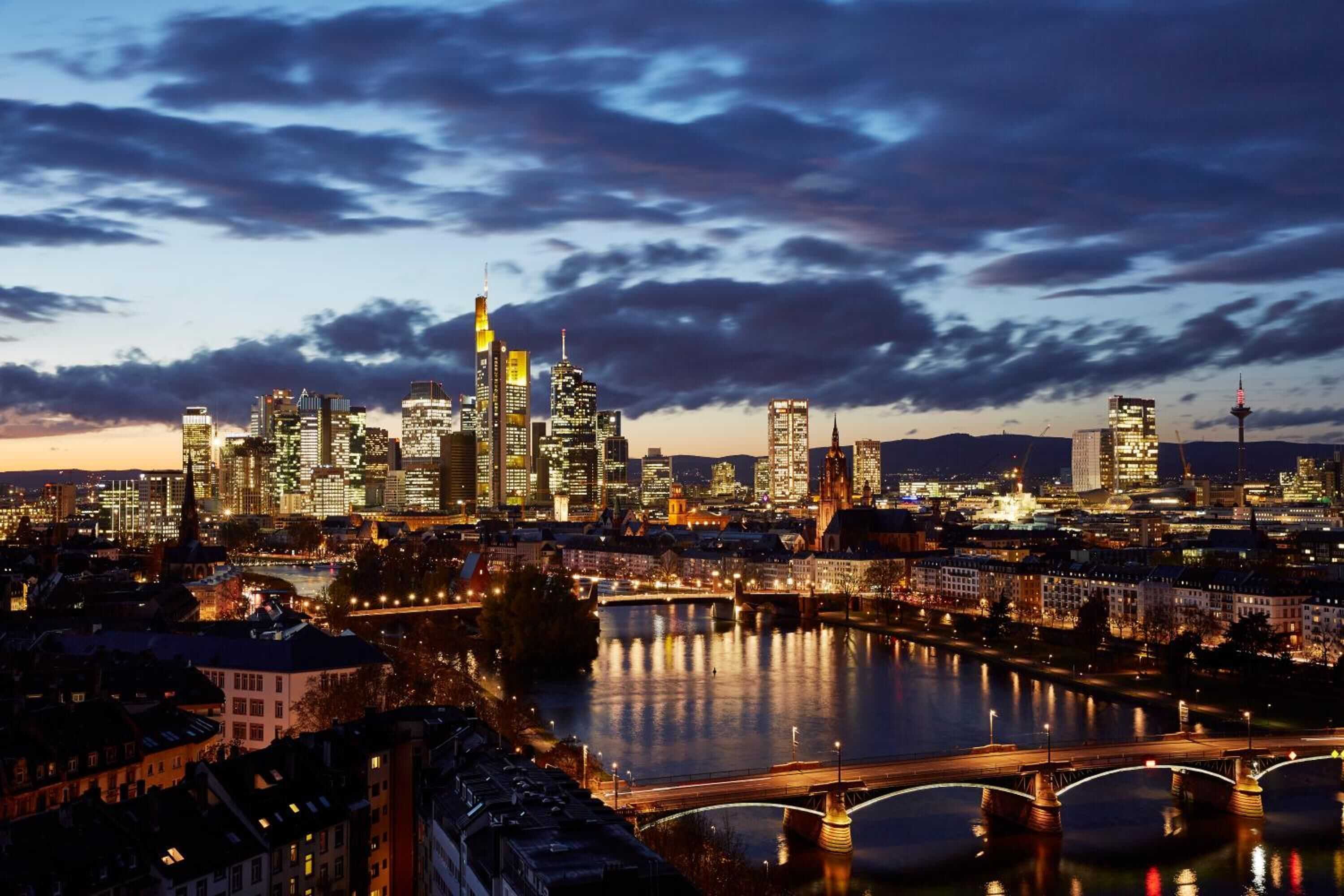 Gift card for Lindner Hotel Frankfurt Main Plaza, Part of Jdv by Hyatt Gift card for Lindner Hotel Frankfurt Main Plaza, Part of Jdv by Hyatt