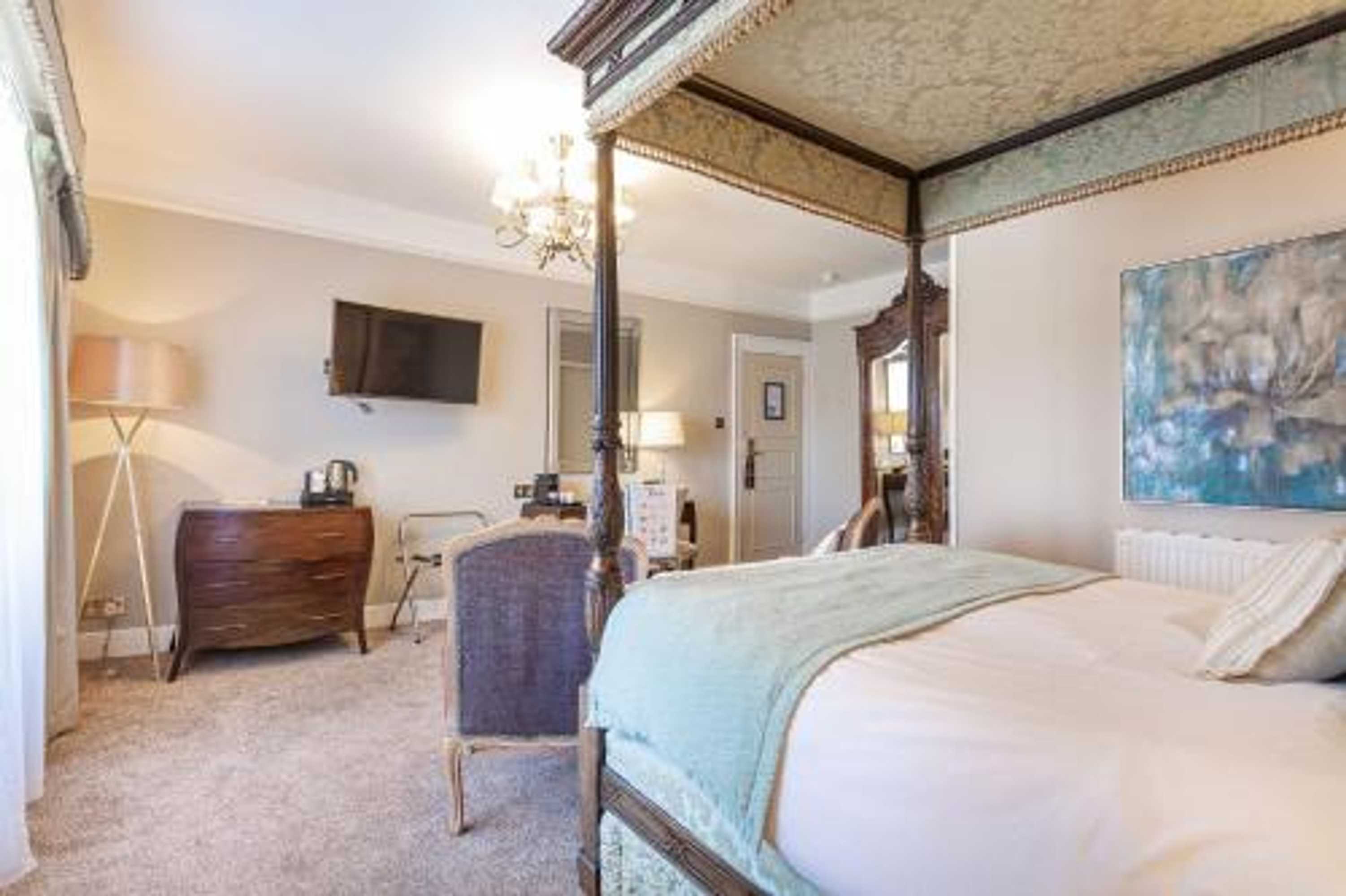 Gift card for The Swan Hotel, Wells, Somerset Gift card for The Swan Hotel, Wells, Somerset