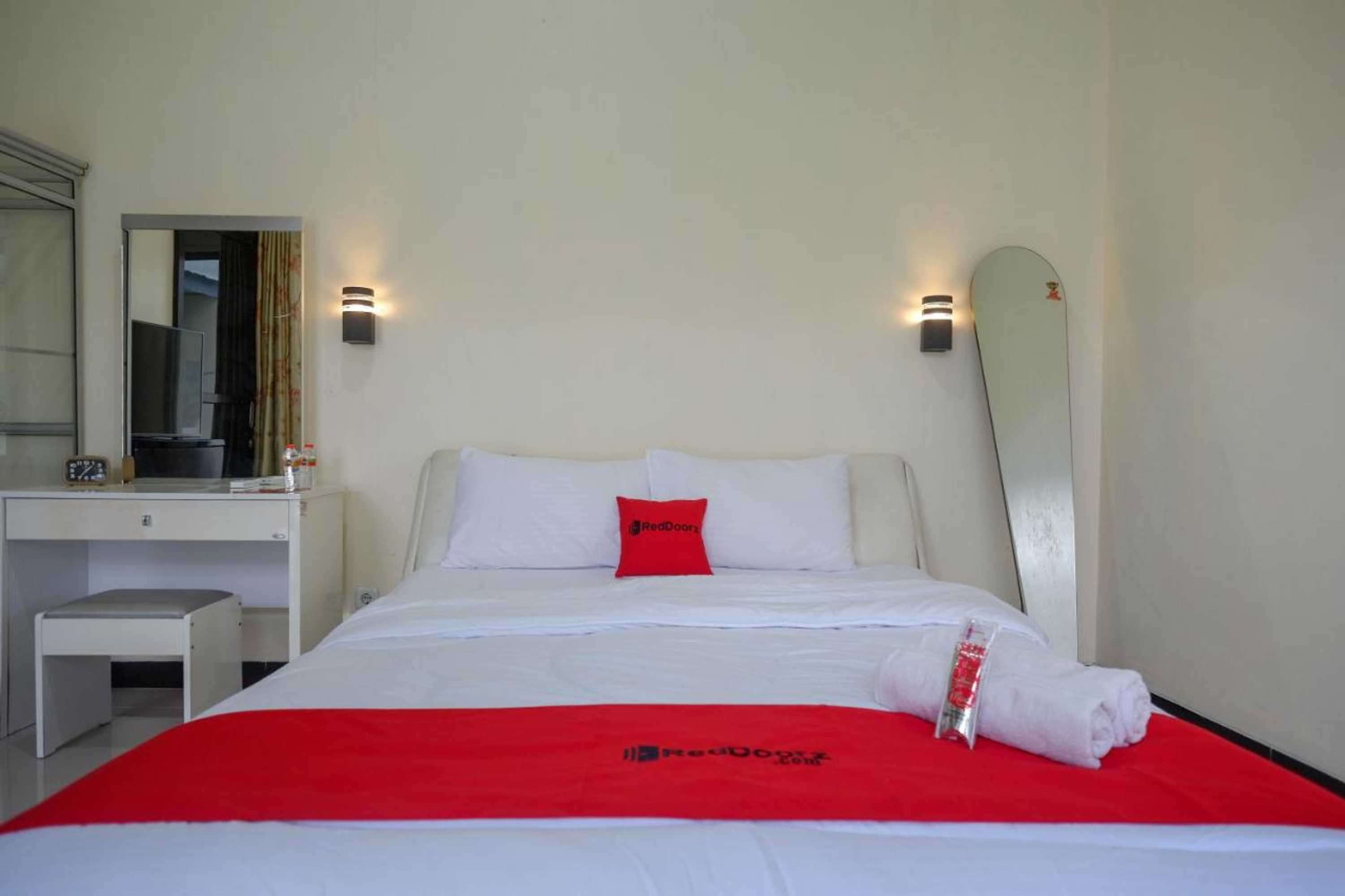 Gift card for Reddoorz Syariah Near Pasar Godong Grobogan