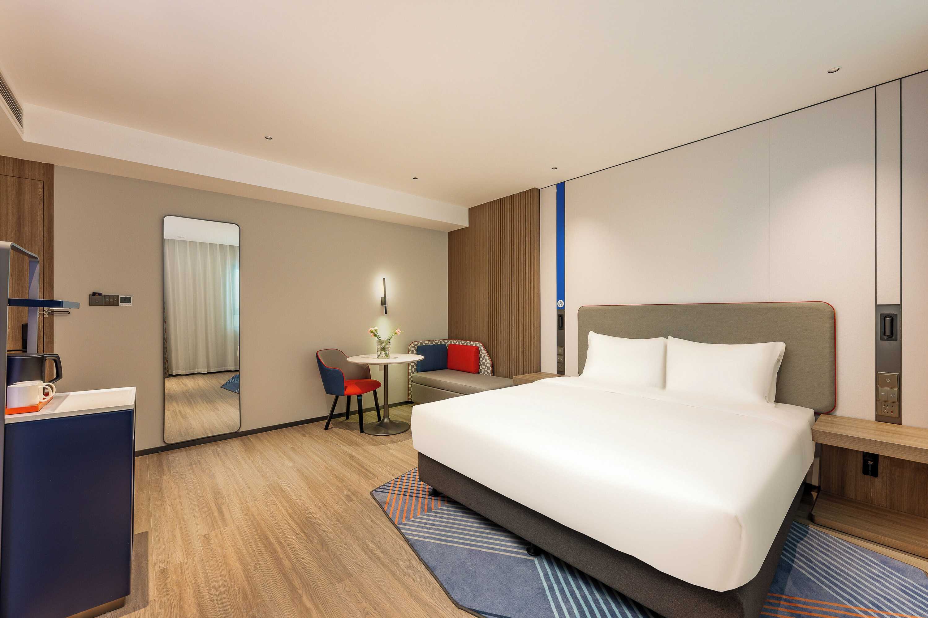 Gift card for Holiday Inn Express Taizhou City Center by Ihg Gift card for Holiday Inn Express Taizhou City Center by Ihg