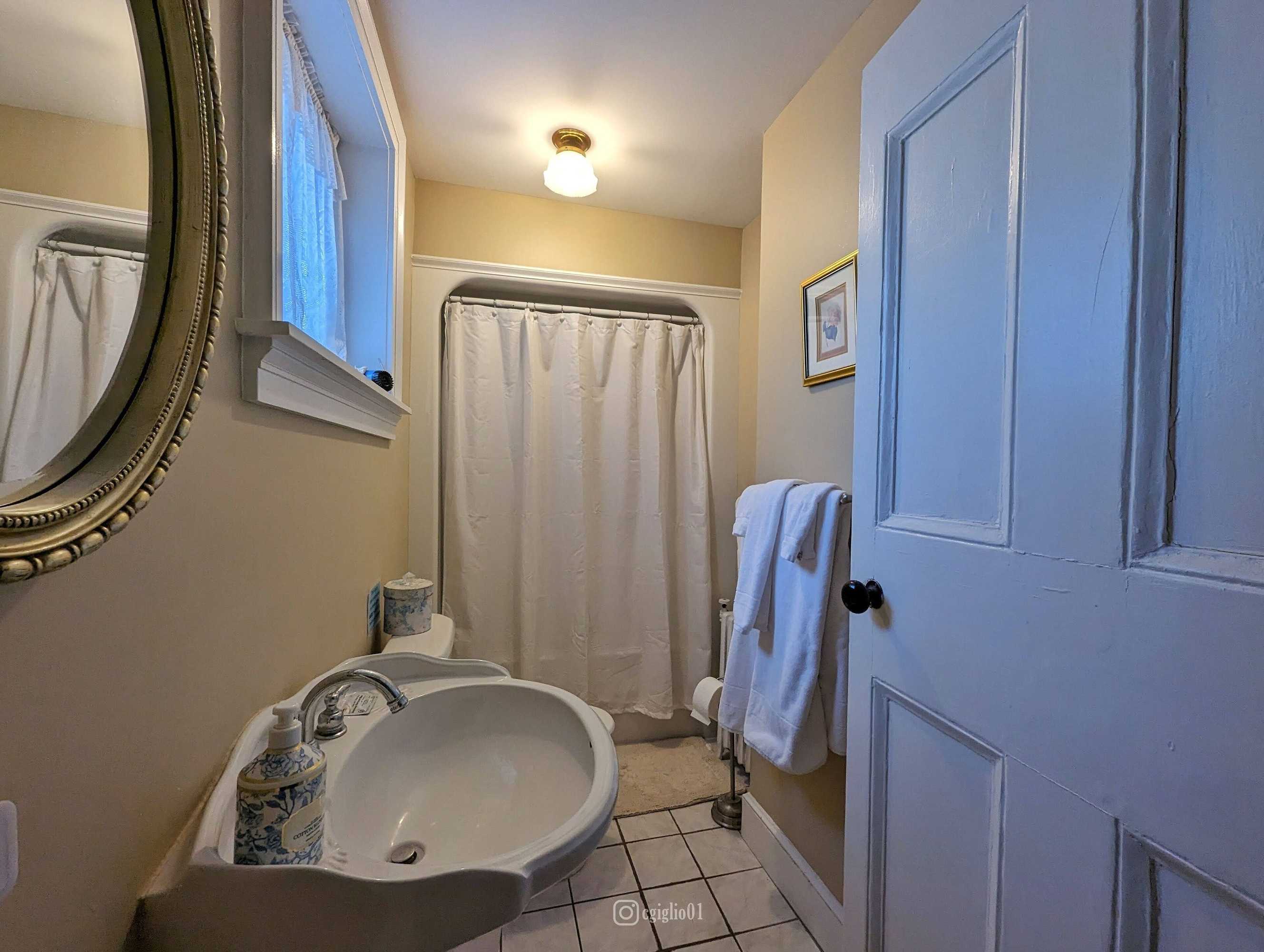 Gift card for Cromwell Manor Inn