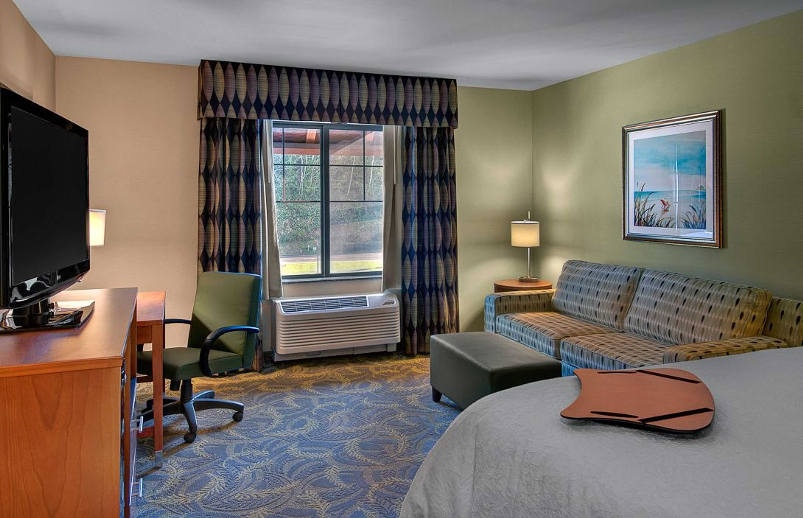 Gift card for Hampton Inn And Suites Astoria Gift card for Hampton Inn And Suites Astoria