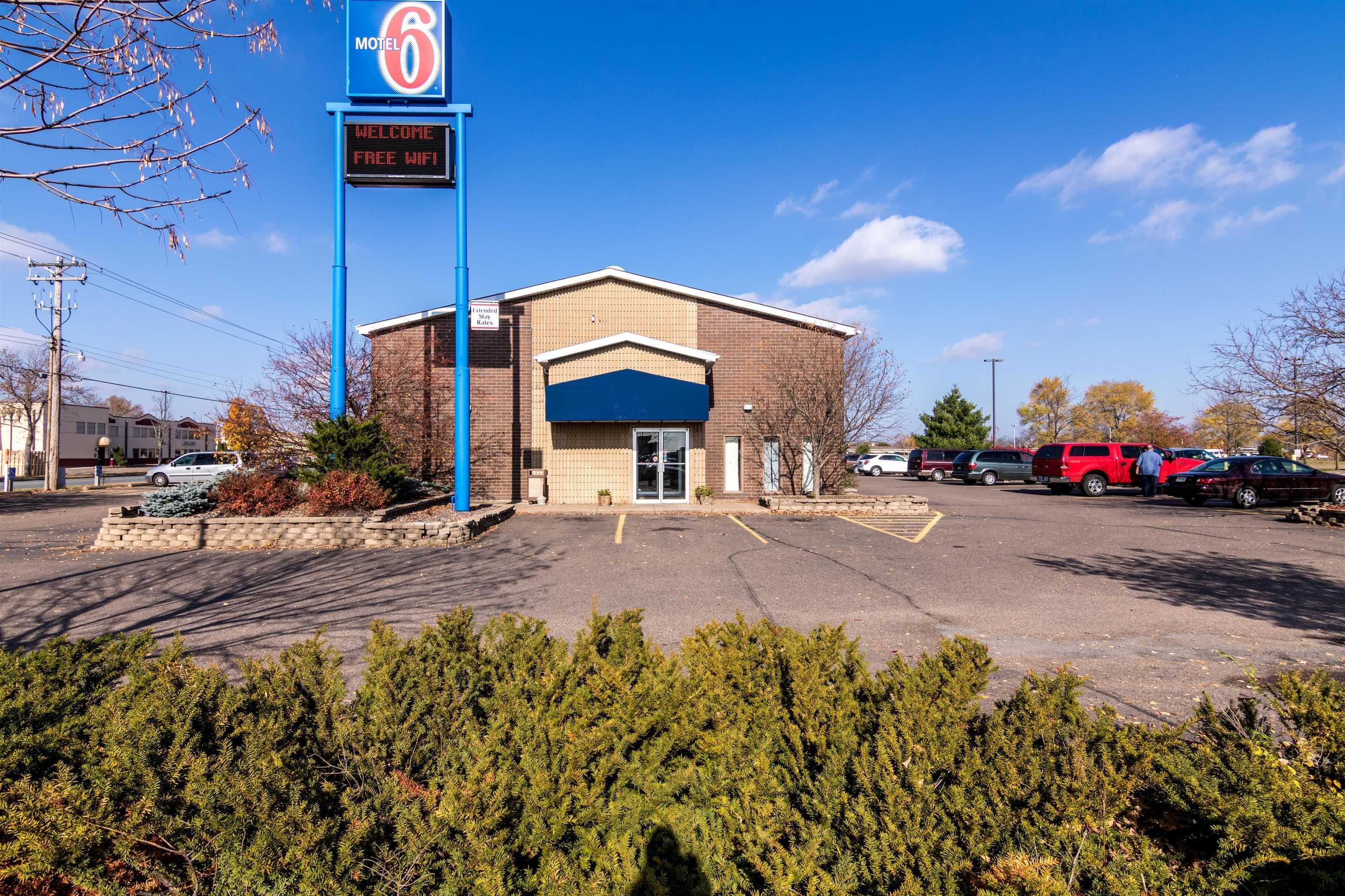 Gift card for Motel 6 Eau Claire, WI Gift card for Motel 6 Eau Claire, WI