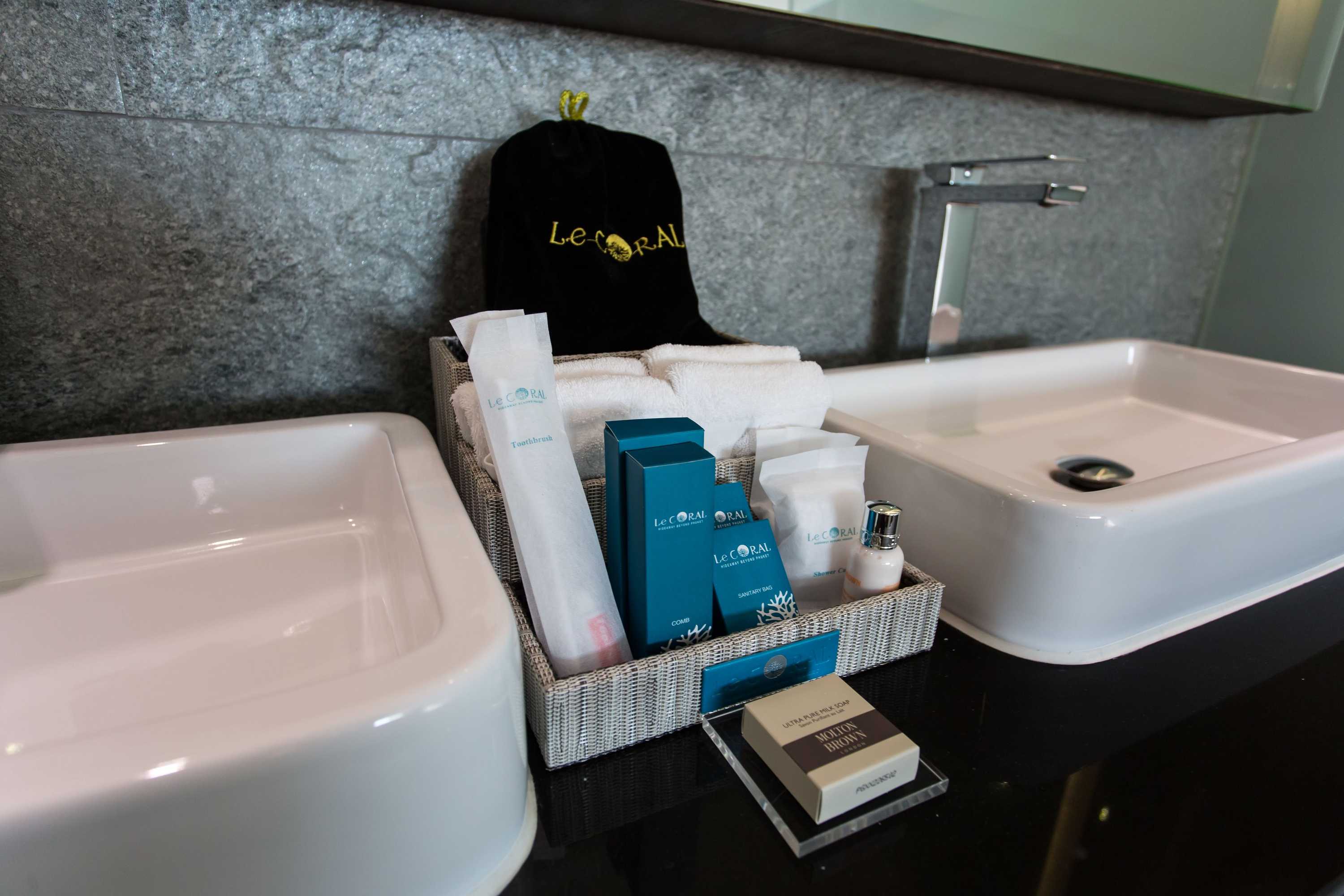 Gift card for Le Coral Beach Resort And Cafe Gift card for Le Coral Beach Resort And Cafe