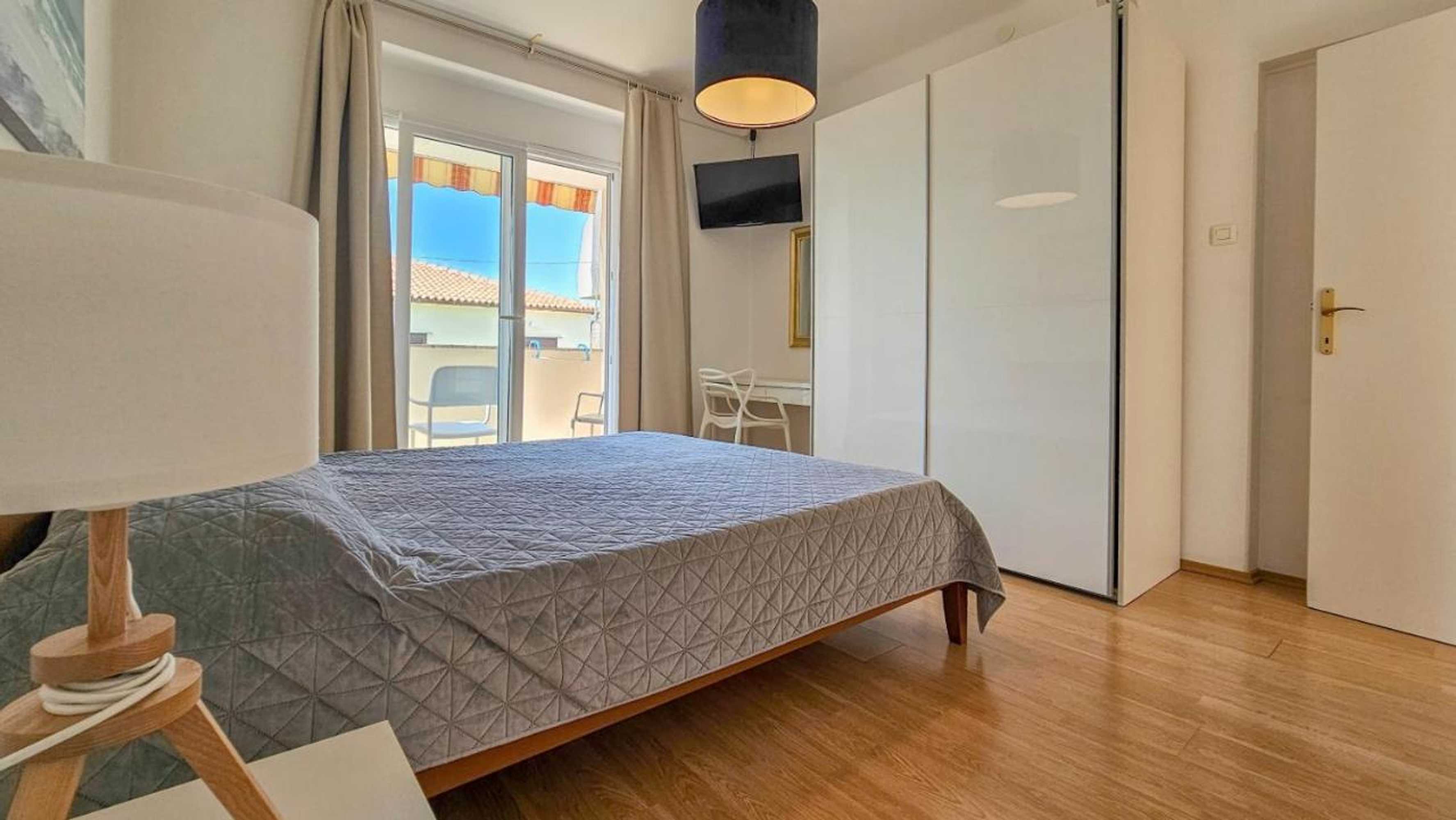 Gift card for Viviana