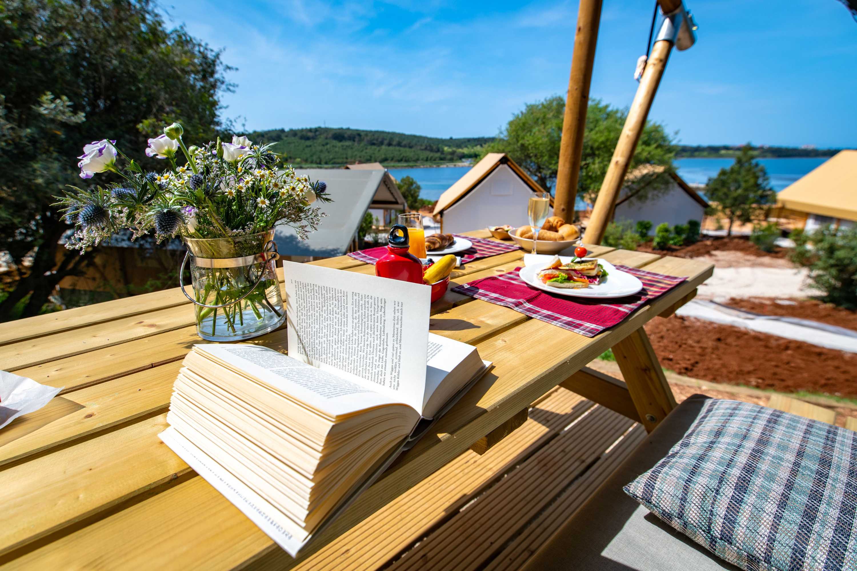 Gift card for Arena One 99 Glamping