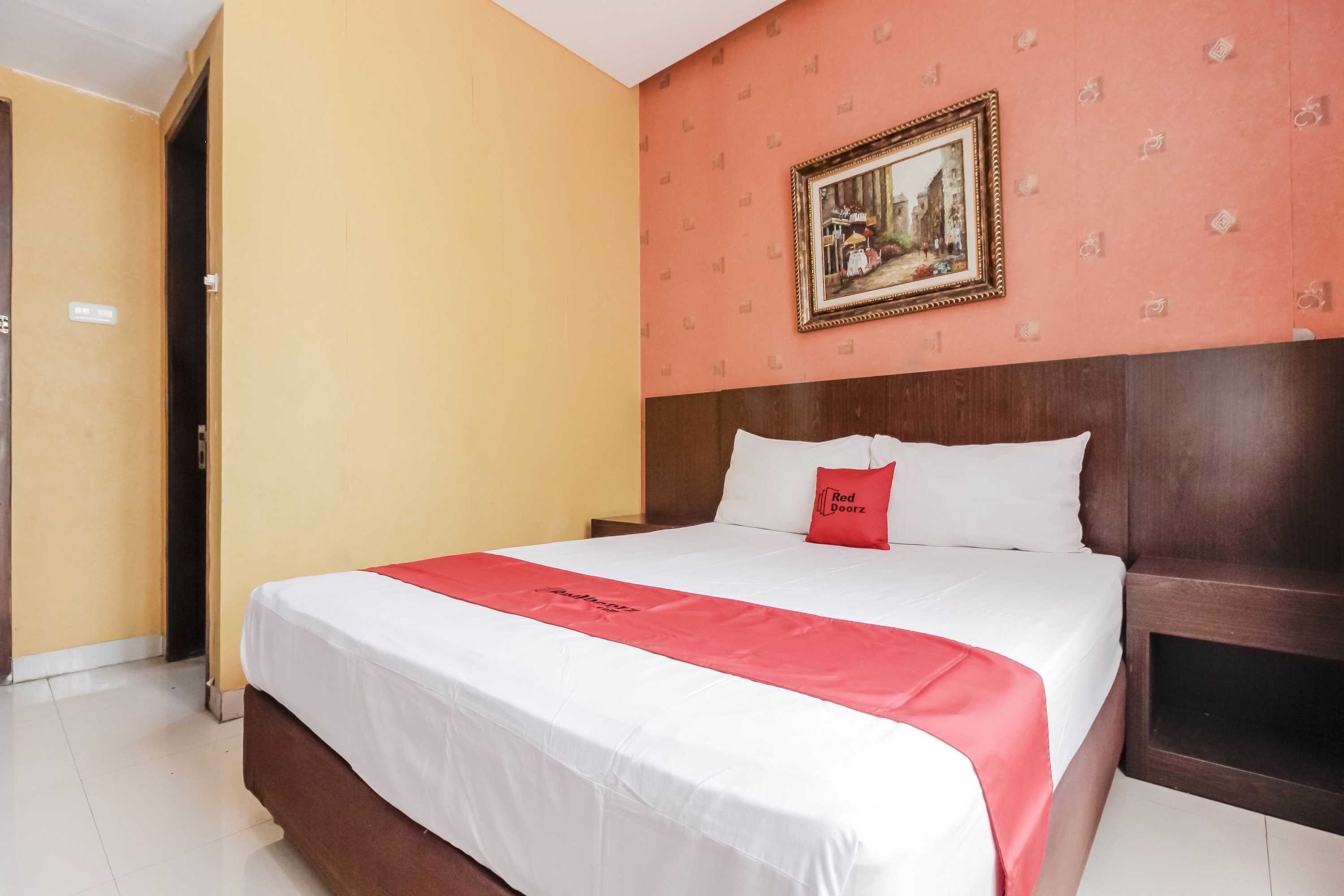 Gift card for Reddoorz Near Pasar Pagi Cirebon Gift card for Reddoorz Near Pasar Pagi Cirebon