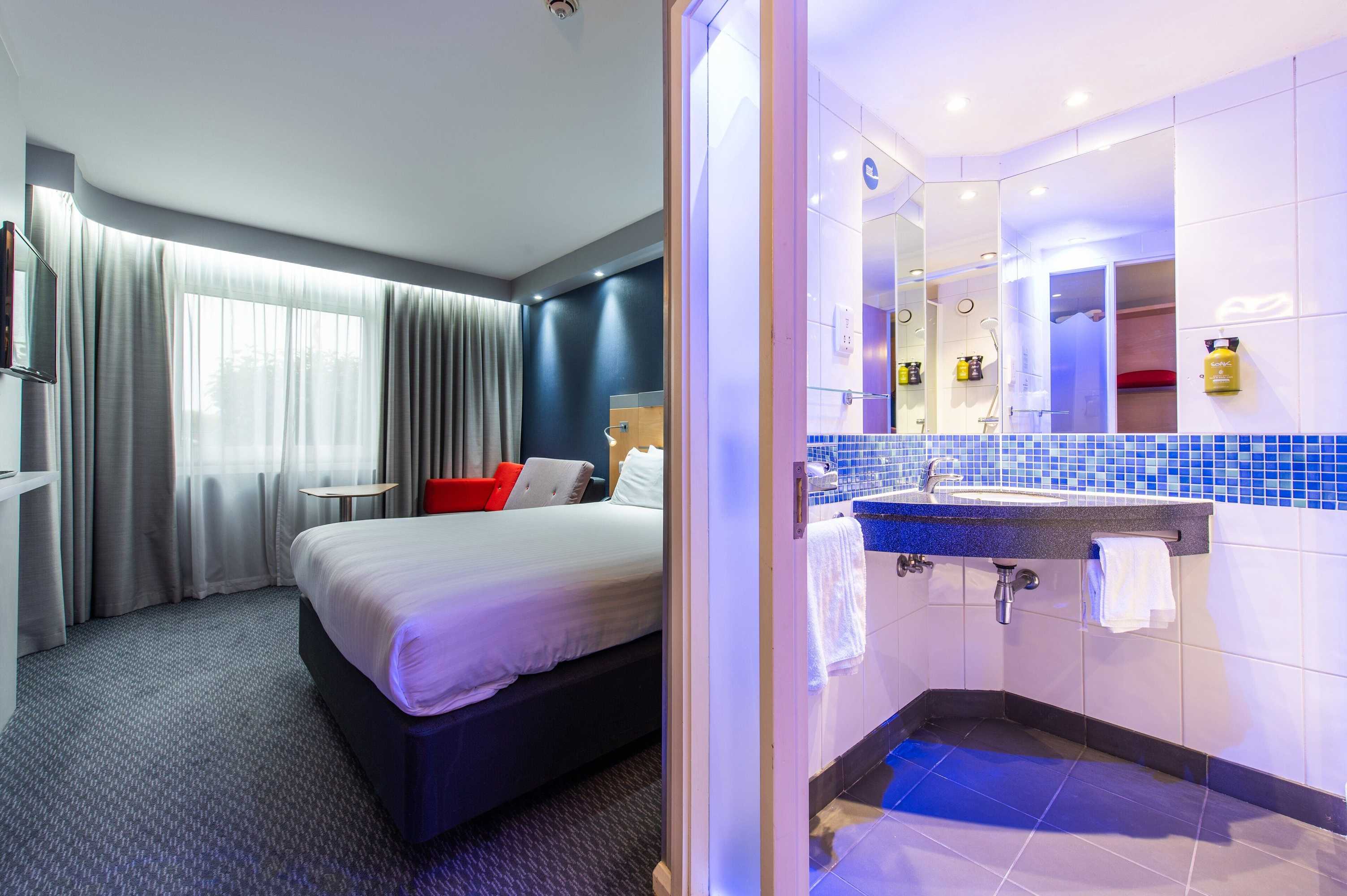 Gift card for Holiday Inn Express Ramsgate - Minster by Ihg Gift card for Holiday Inn Express Ramsgate - Minster by Ihg