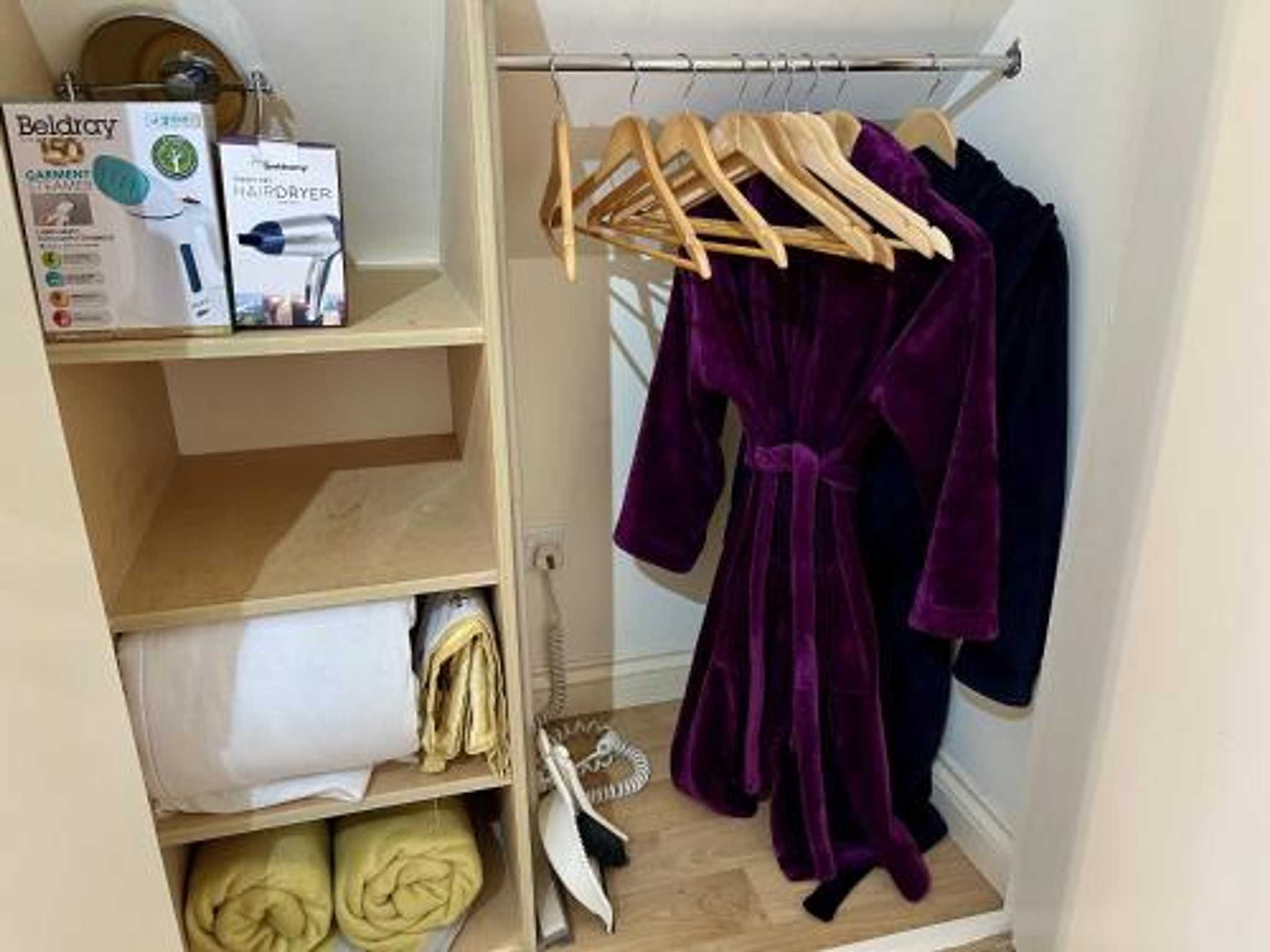 Gift card for Priors Oak - A Cosy Studio With Countryside Views in Dorset Gift card for Priors Oak - A Cosy Studio With Countryside Views in Dorset