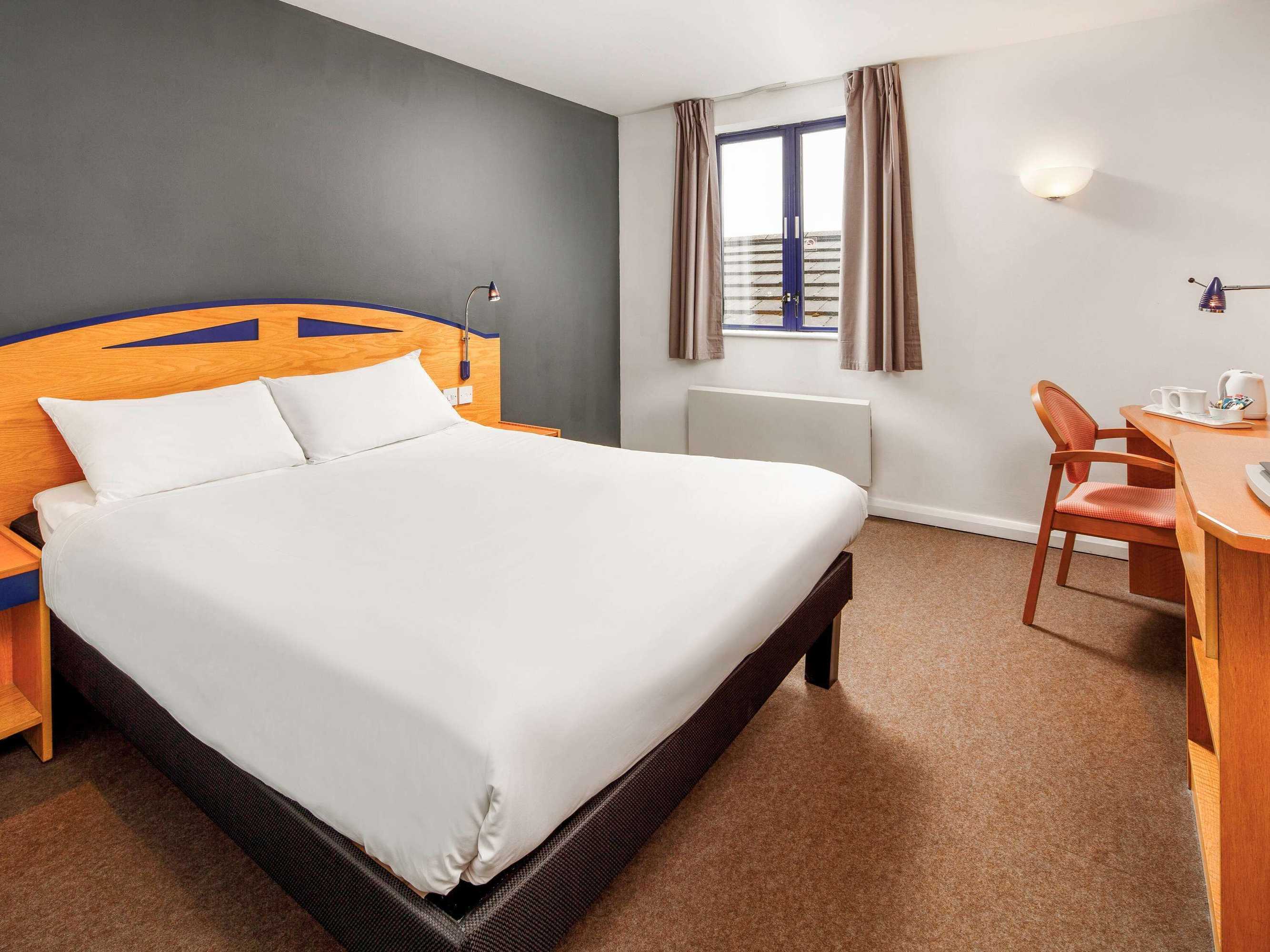 Gift card for Ibis Chesterfield North - Barlborough Gift card for Ibis Chesterfield North - Barlborough