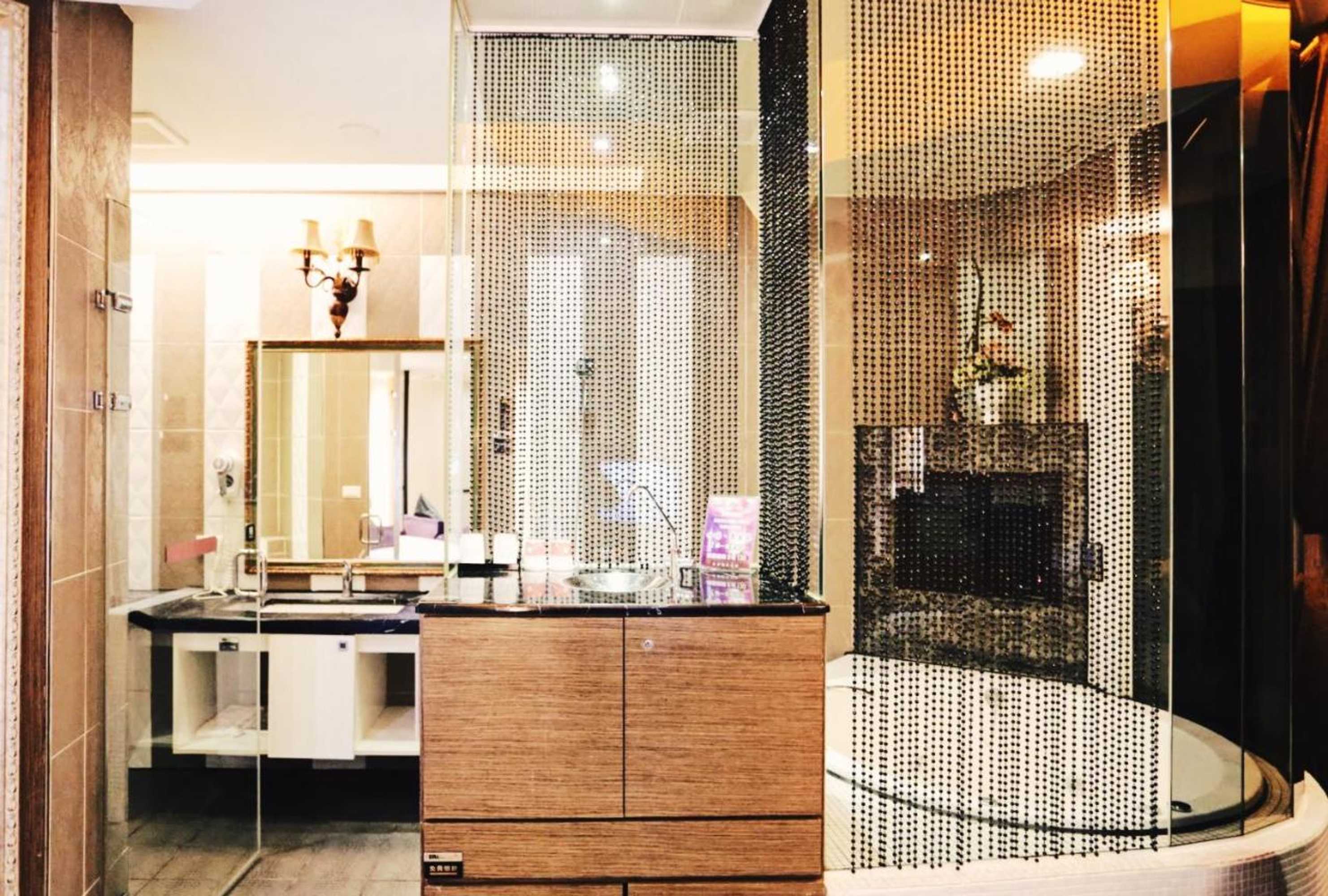 Gift card for Go Shine Motel