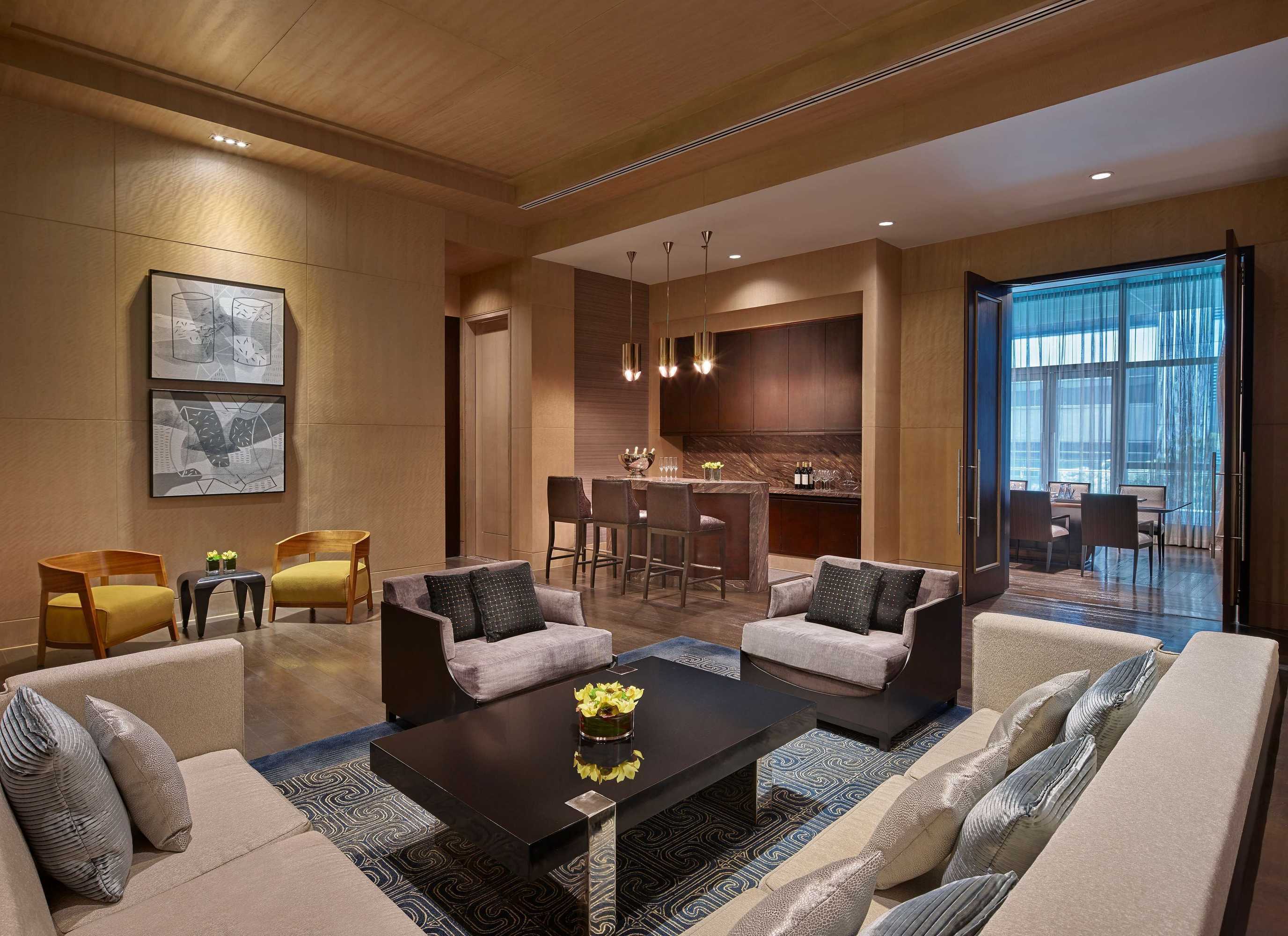 Gift card for Shangri-La The Fort, Manila