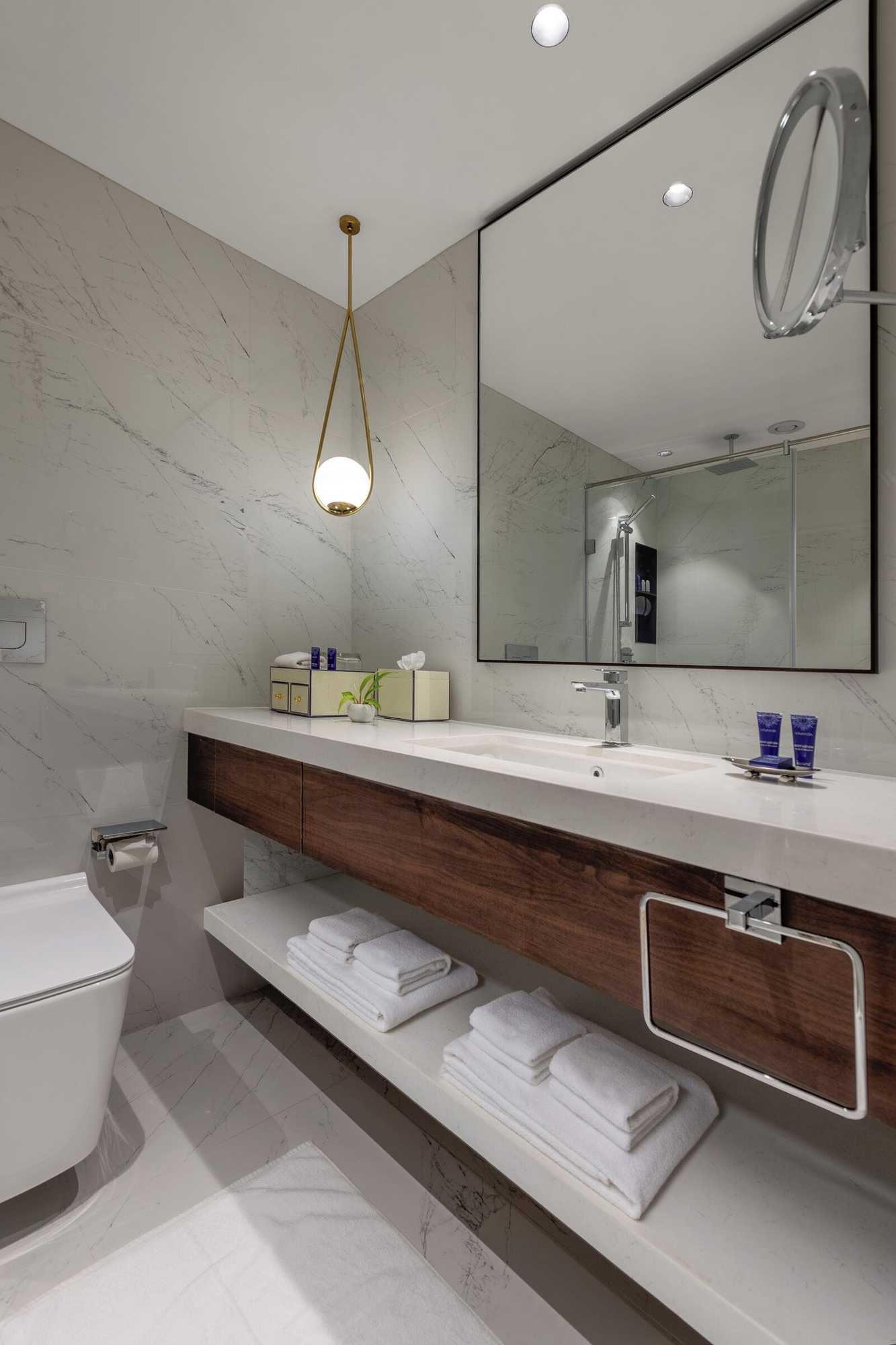 Gift card for Vivanta Ernakulam, Marine Drive