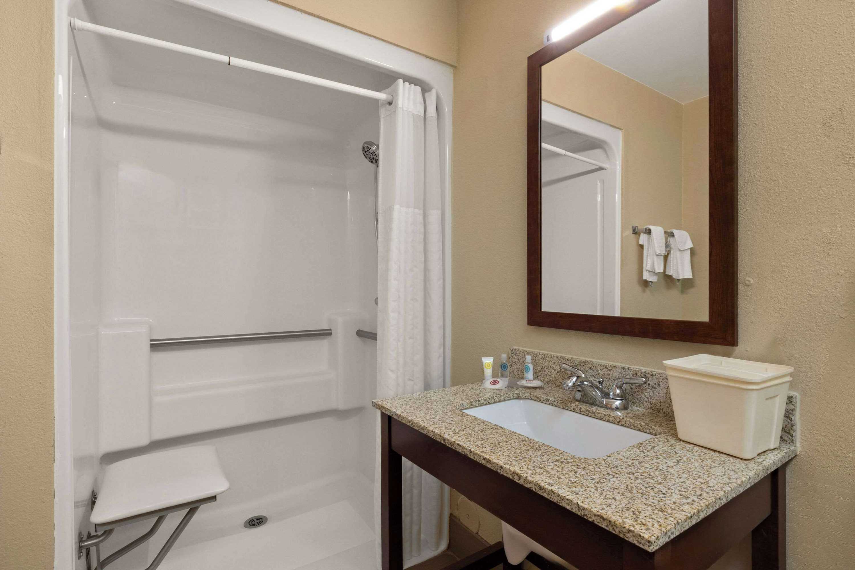 Gift card for Comfort Inn Bordentown Near NJ Turnpike Gift card for Comfort Inn Bordentown Near NJ Turnpike