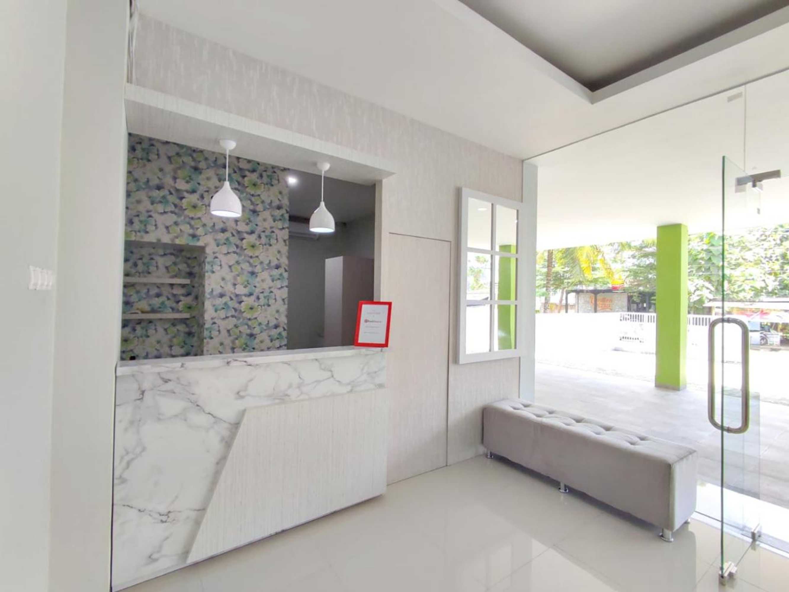 Gift card for Reddoorz Syariah Near Gor Satria Area Gift card for Reddoorz Syariah Near Gor Satria Area