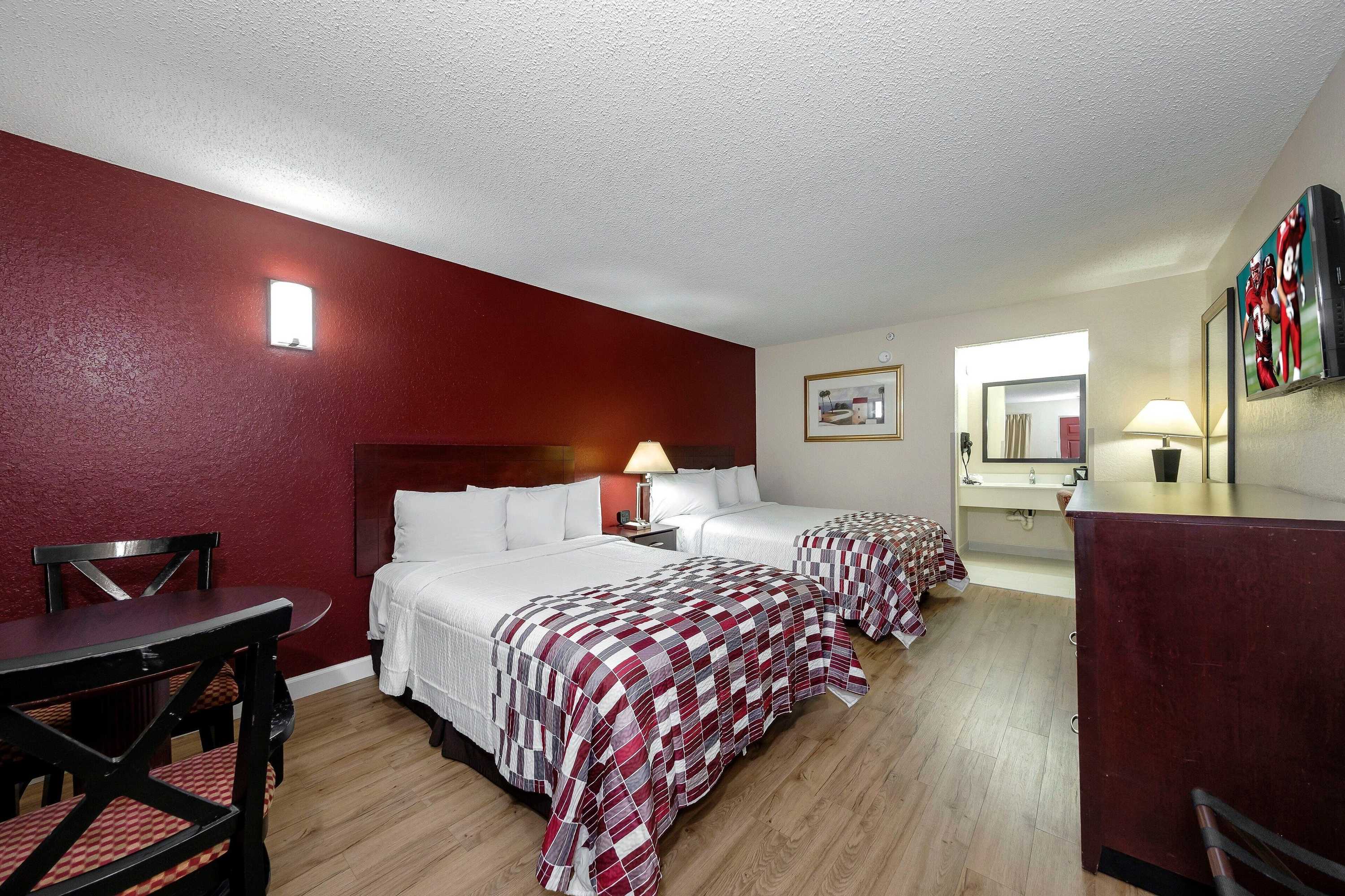 Gift card for Red Roof Inn Ellenton – Bradenton NE Gift card for Red Roof Inn Ellenton – Bradenton NE