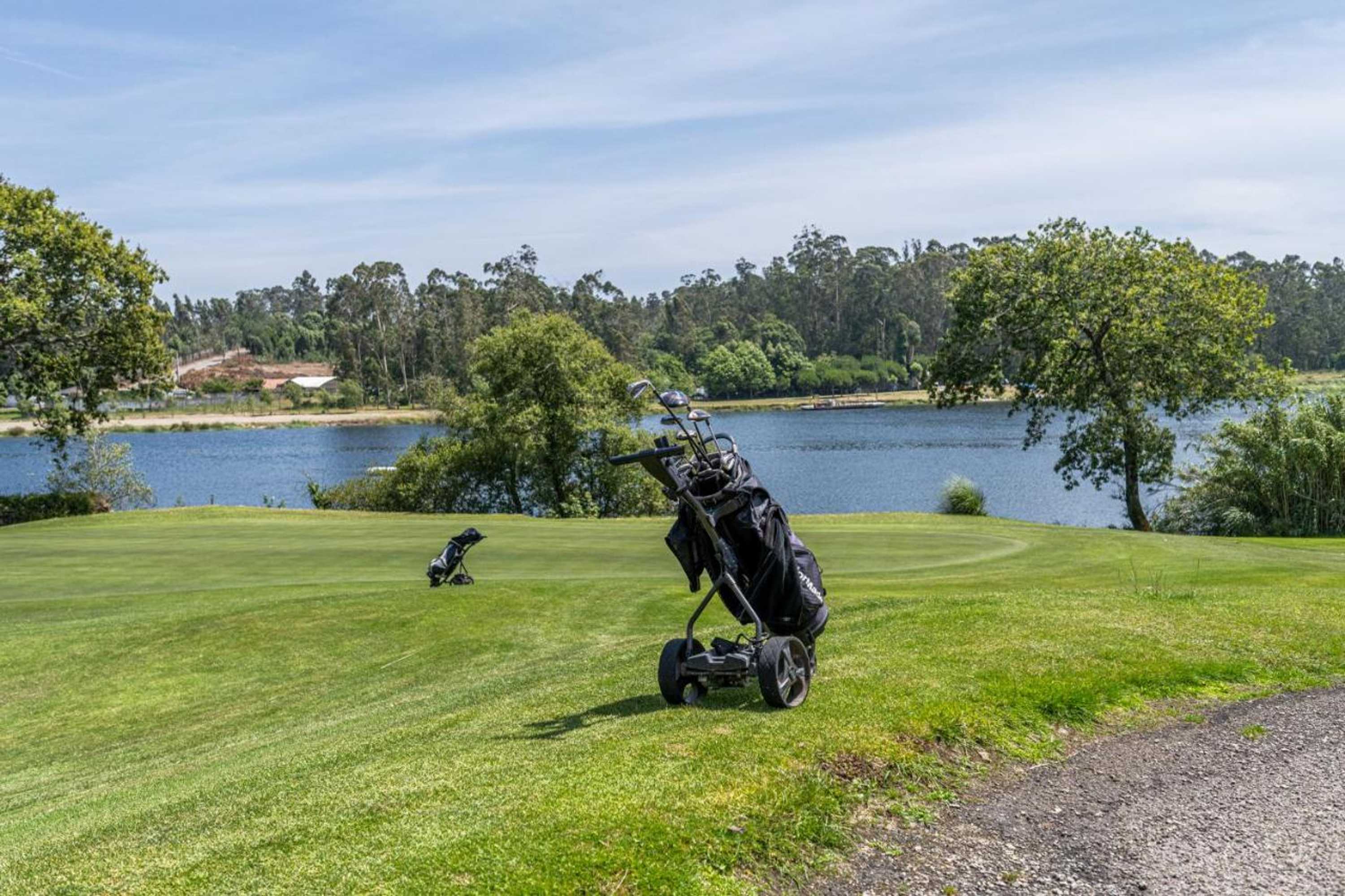 Gift card for Moradia Quinta Da Barca - Condomínio de Luxo