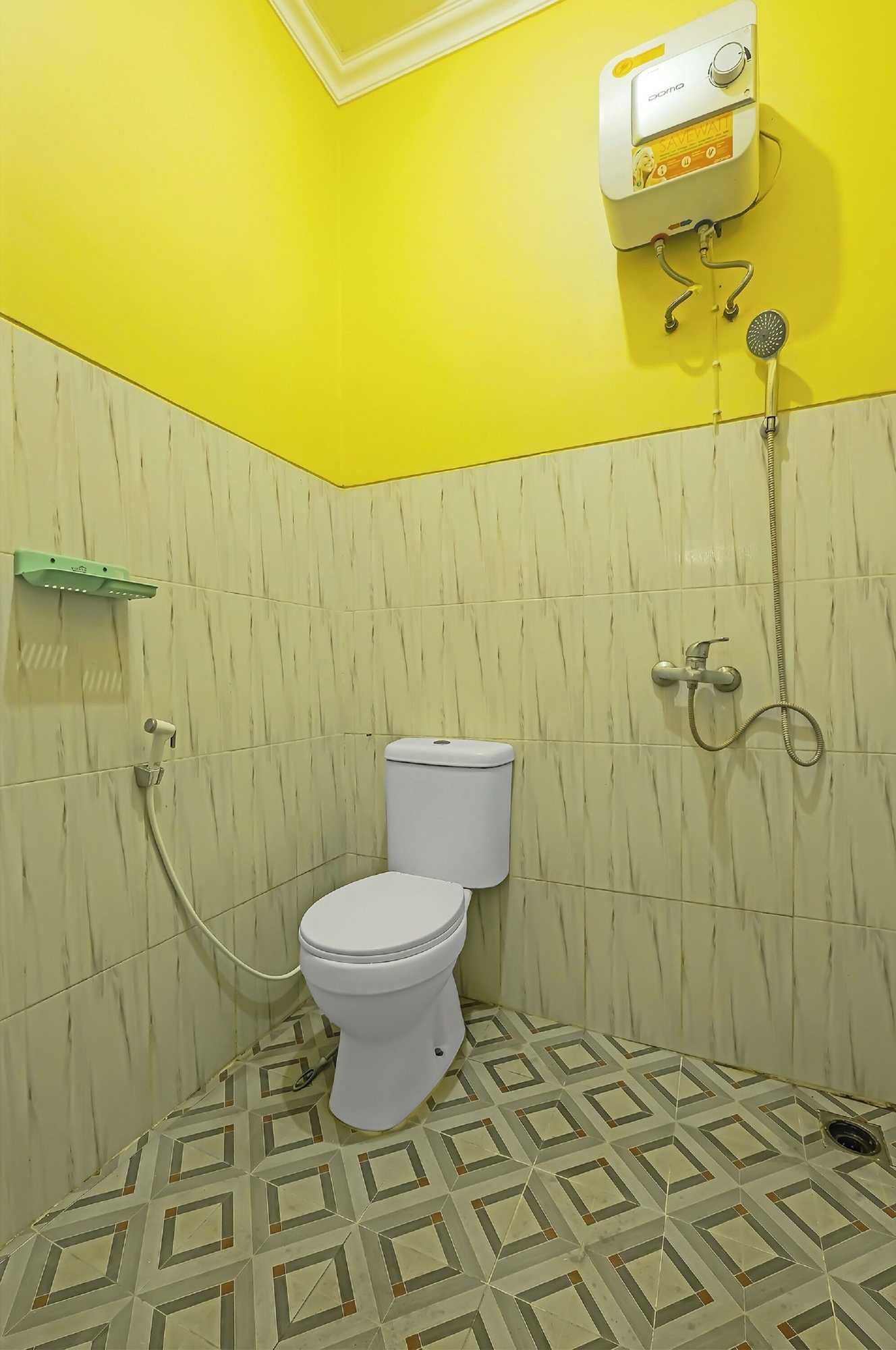 Gift card for Oyo 92483 Hotel Kirana