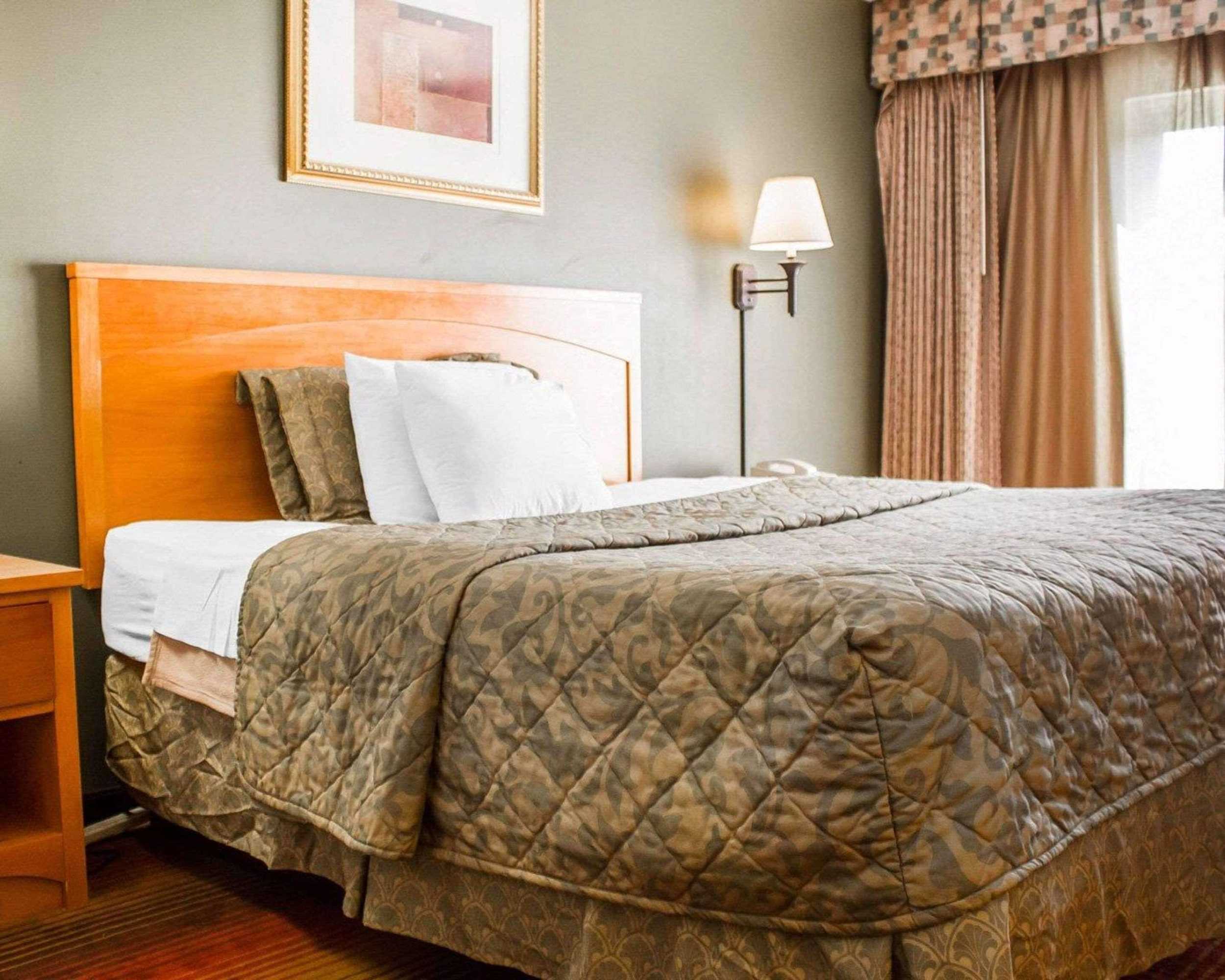 Gift card for Rodeway Inn Huntington Station - Melville Gift card for Rodeway Inn Huntington Station - Melville