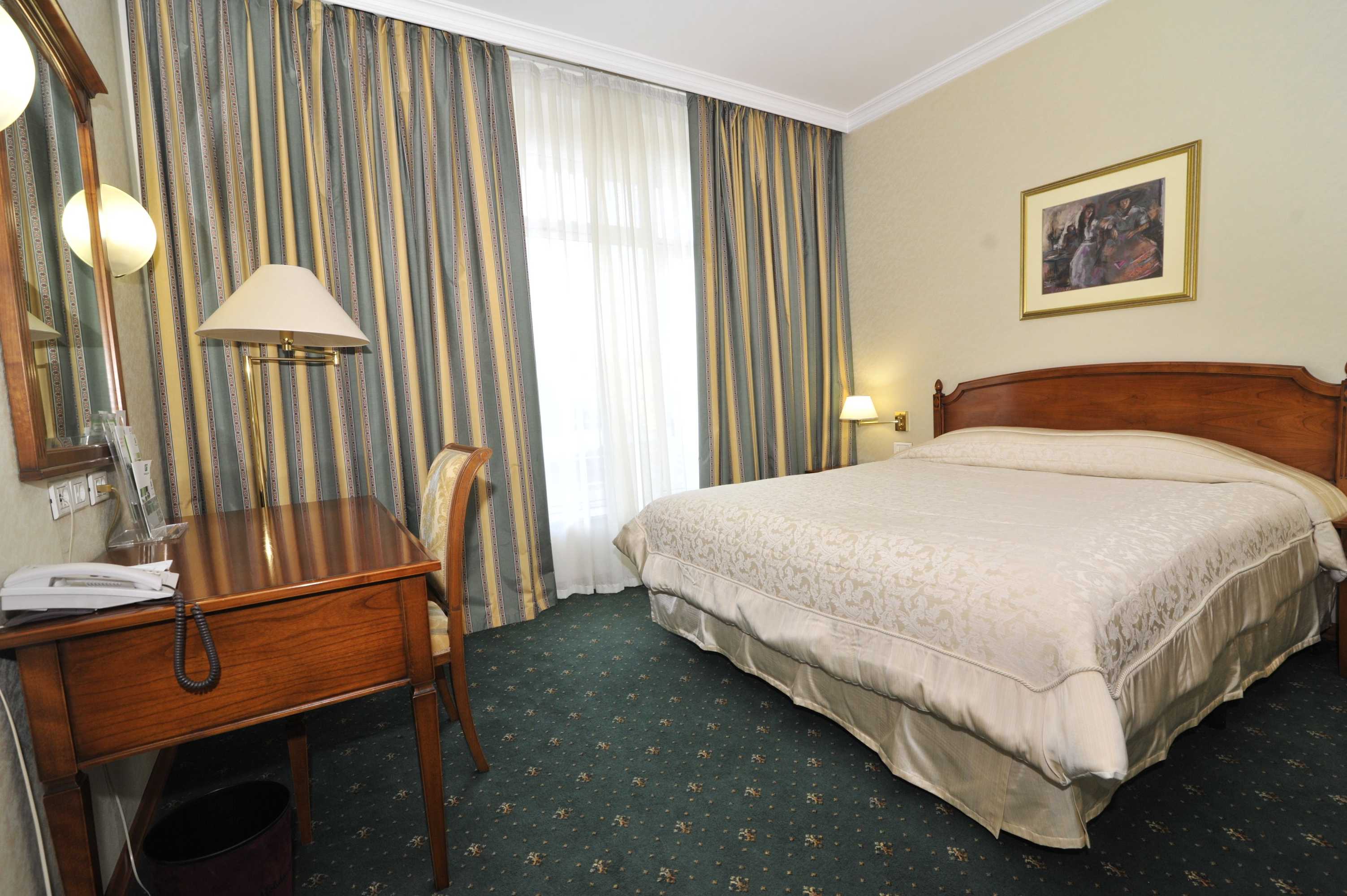 Gift card for Holiday Inn Skopje by Ihg Gift card for Holiday Inn Skopje by Ihg