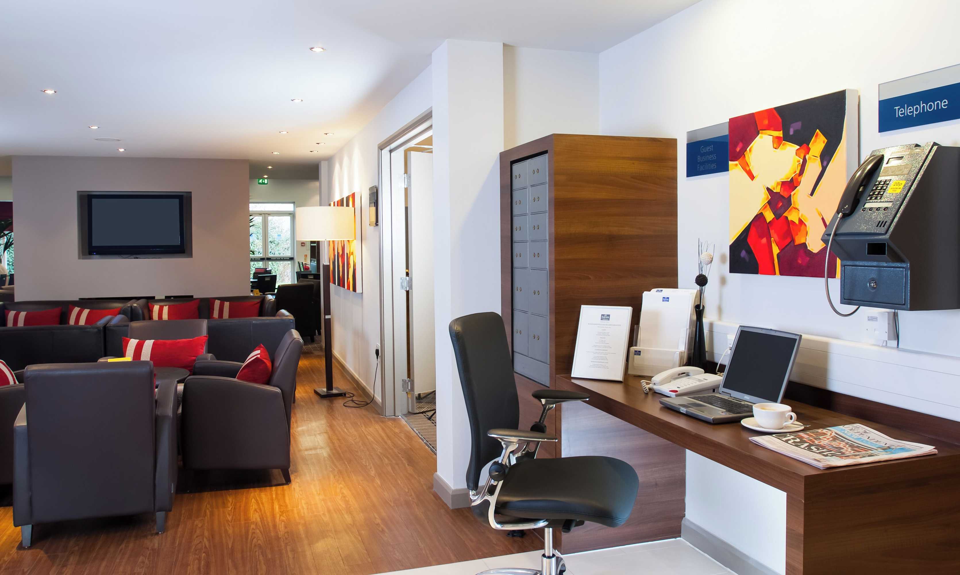 Gift card for Holiday Inn Express Stoke On Trent by Ihg Gift card for Holiday Inn Express Stoke On Trent by Ihg