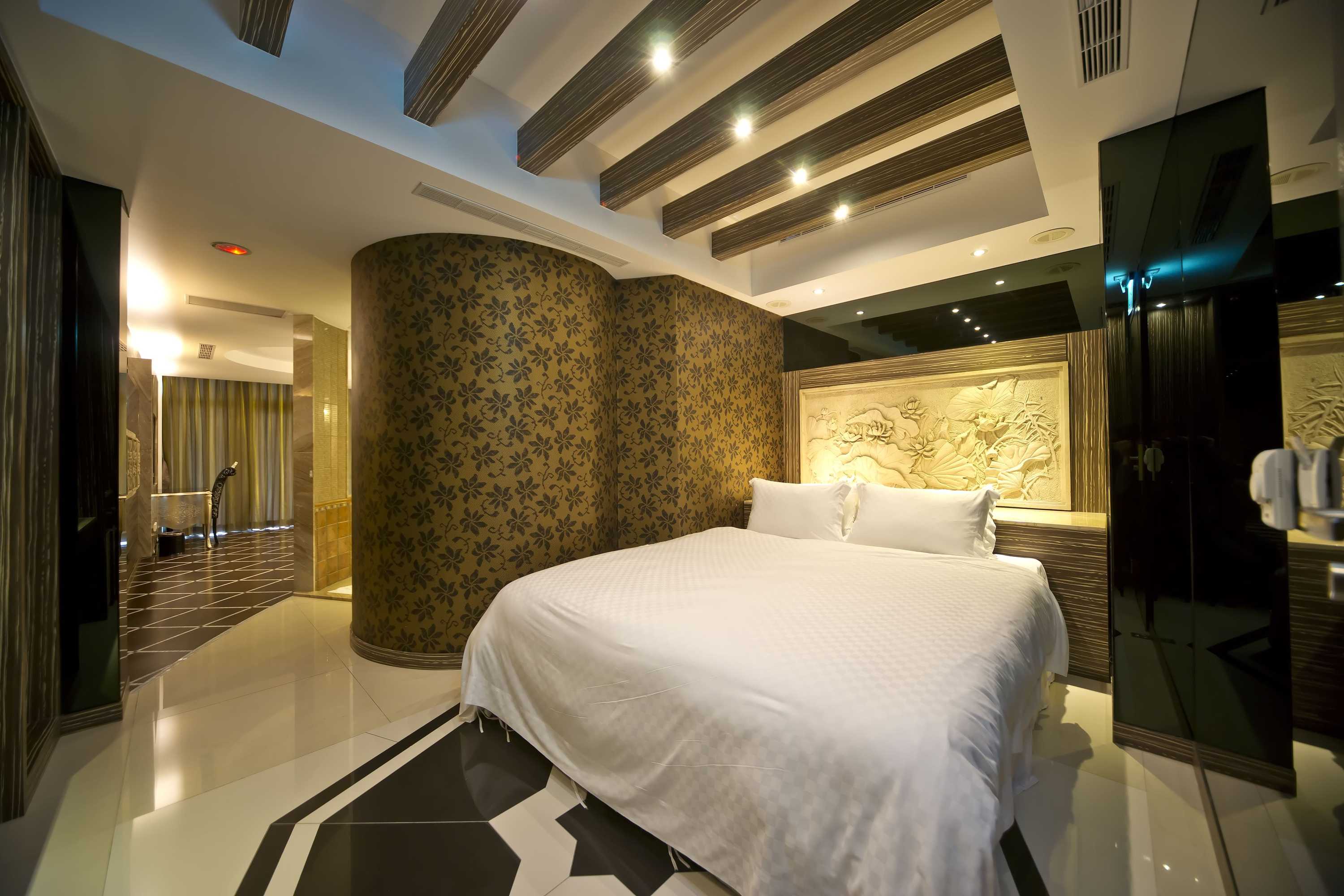 Gift card for White House Beach Hotspring Resort