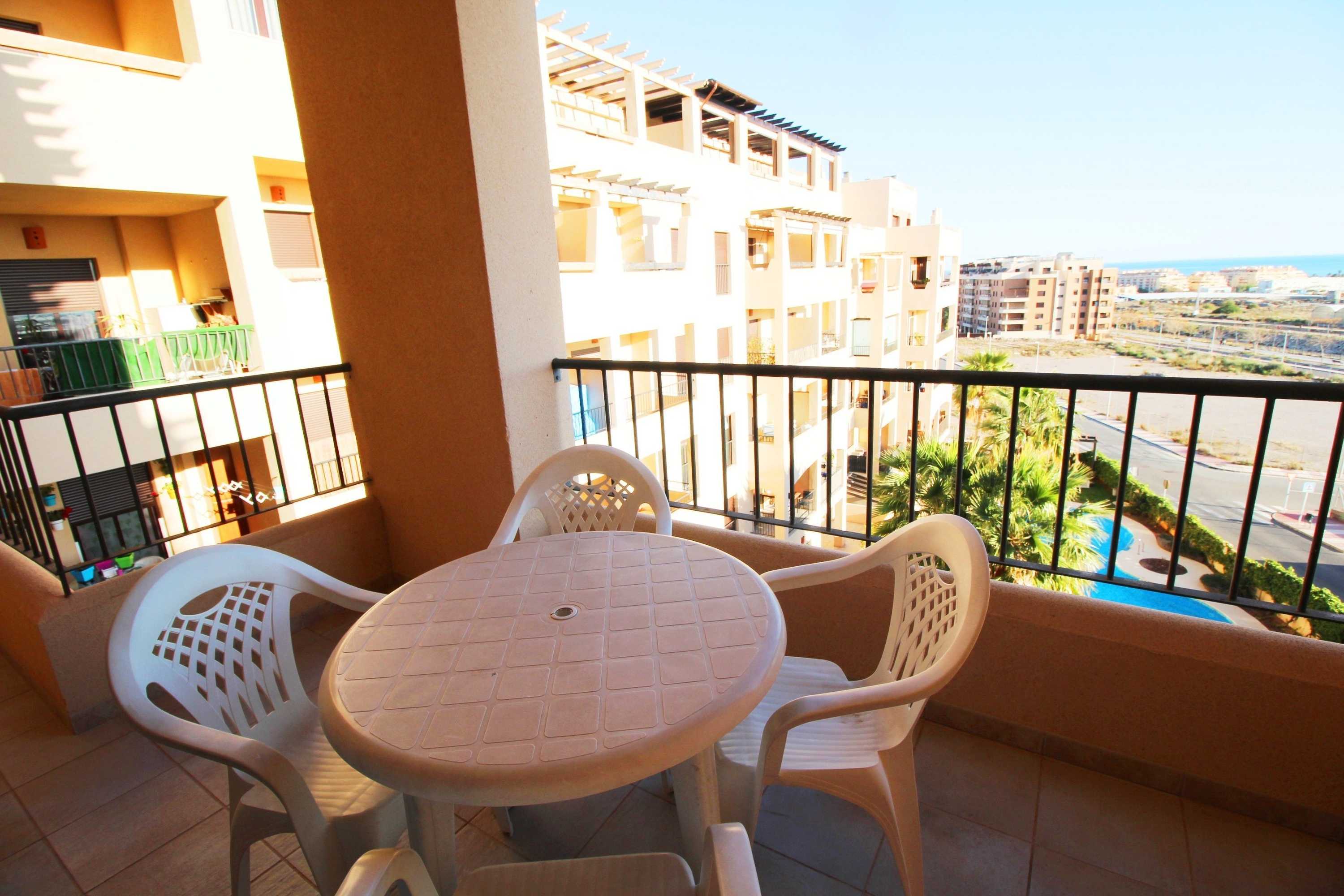 Gift card for Albardi 3ºa - Magnífico Apartamento en Aguadulce Gift card for Albardi 3ºa - Magnífico Apartamento en Aguadulce