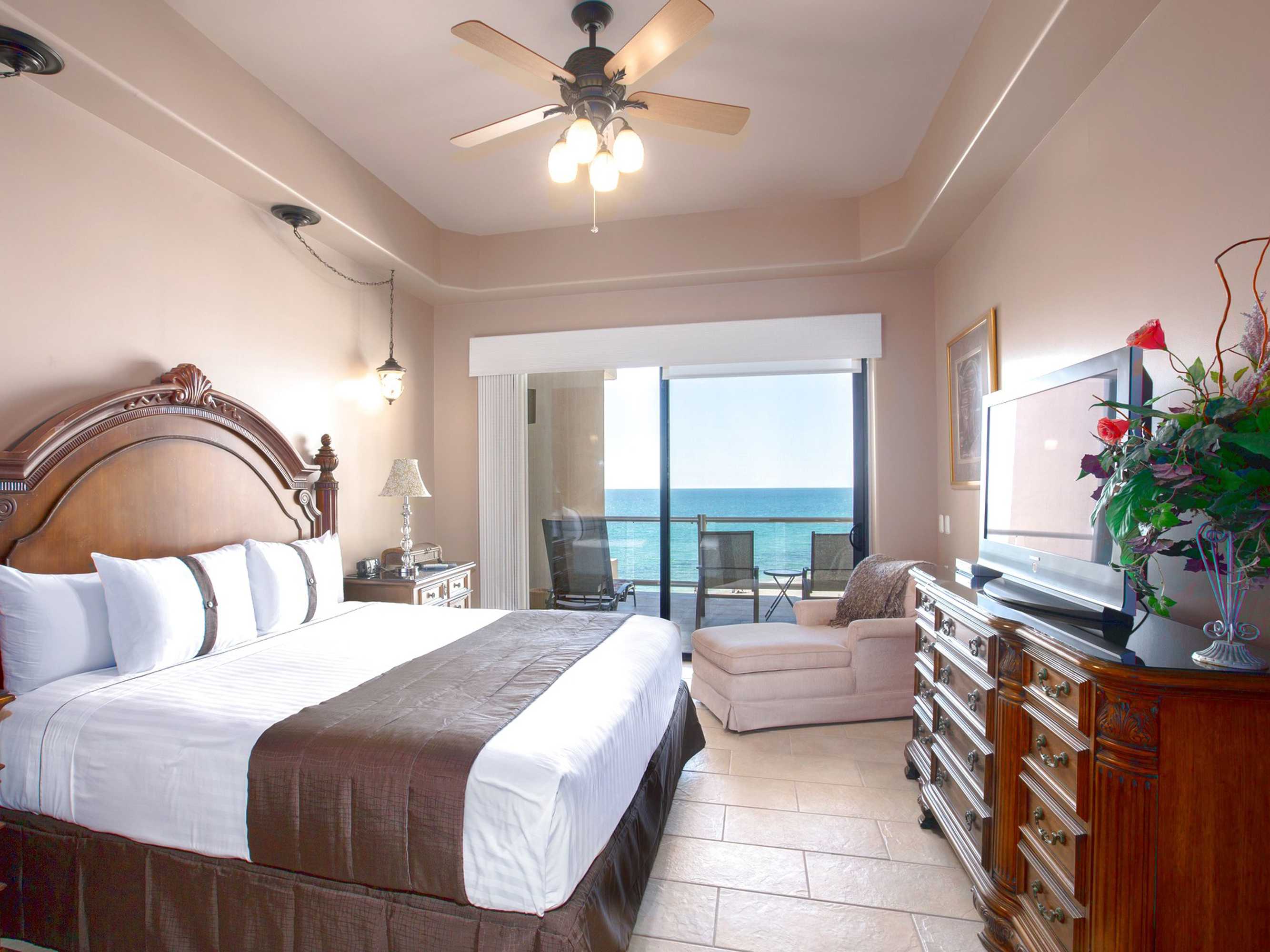 Gift card for 3 Br Condo Available IN Las Palomas Sandy Beach Gift card for 3 Br Condo Available IN Las Palomas Sandy Beach