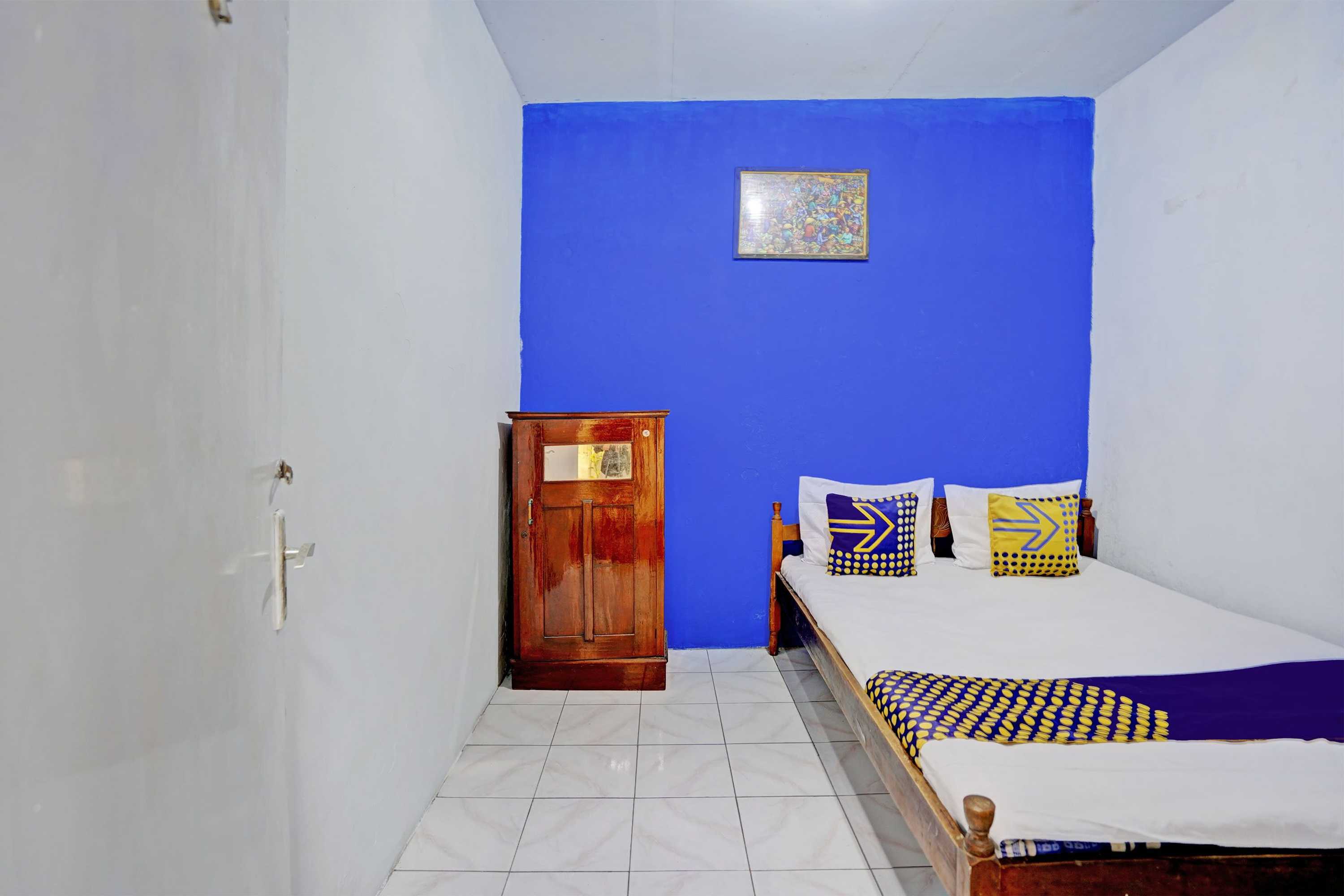 Gift card for Oyo Life 92921 Omaya Kost Syariah Gift card for Oyo Life 92921 Omaya Kost Syariah