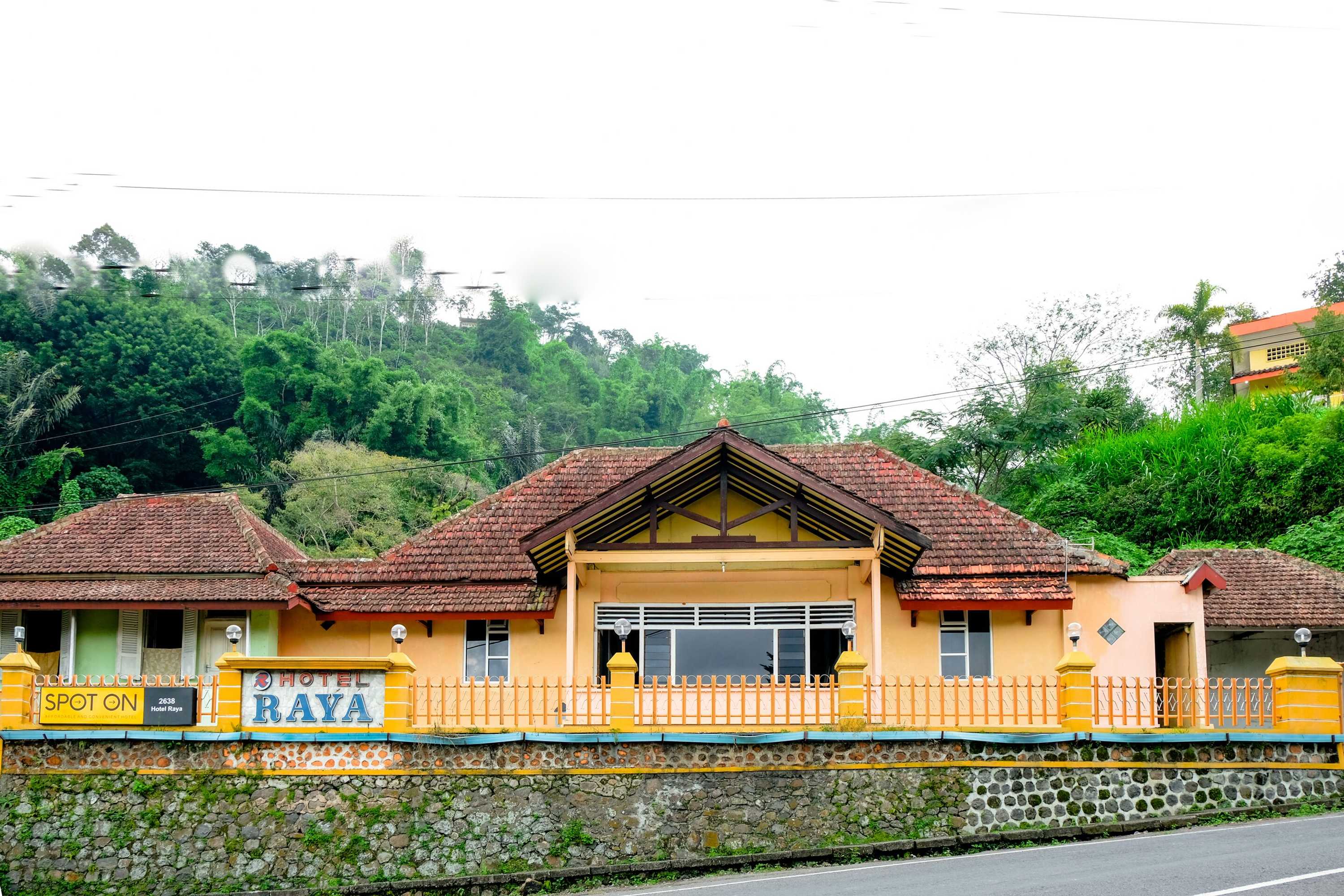 Gift card for Oyo Life 2638 Hotel Raya Gift card for Oyo Life 2638 Hotel Raya