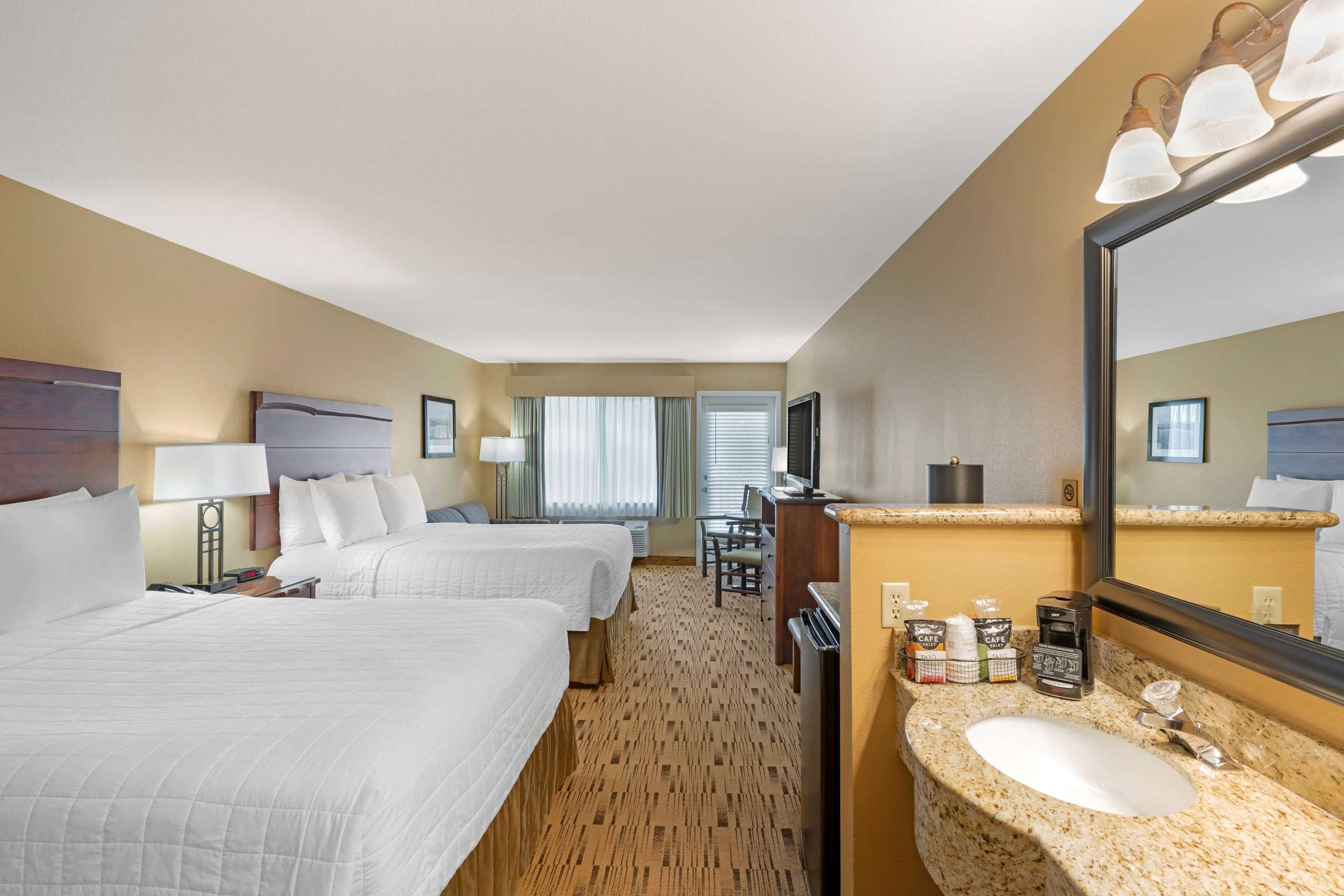 Gift card for Best Western Plus Columbia River Inn Gift card for Best Western Plus Columbia River Inn