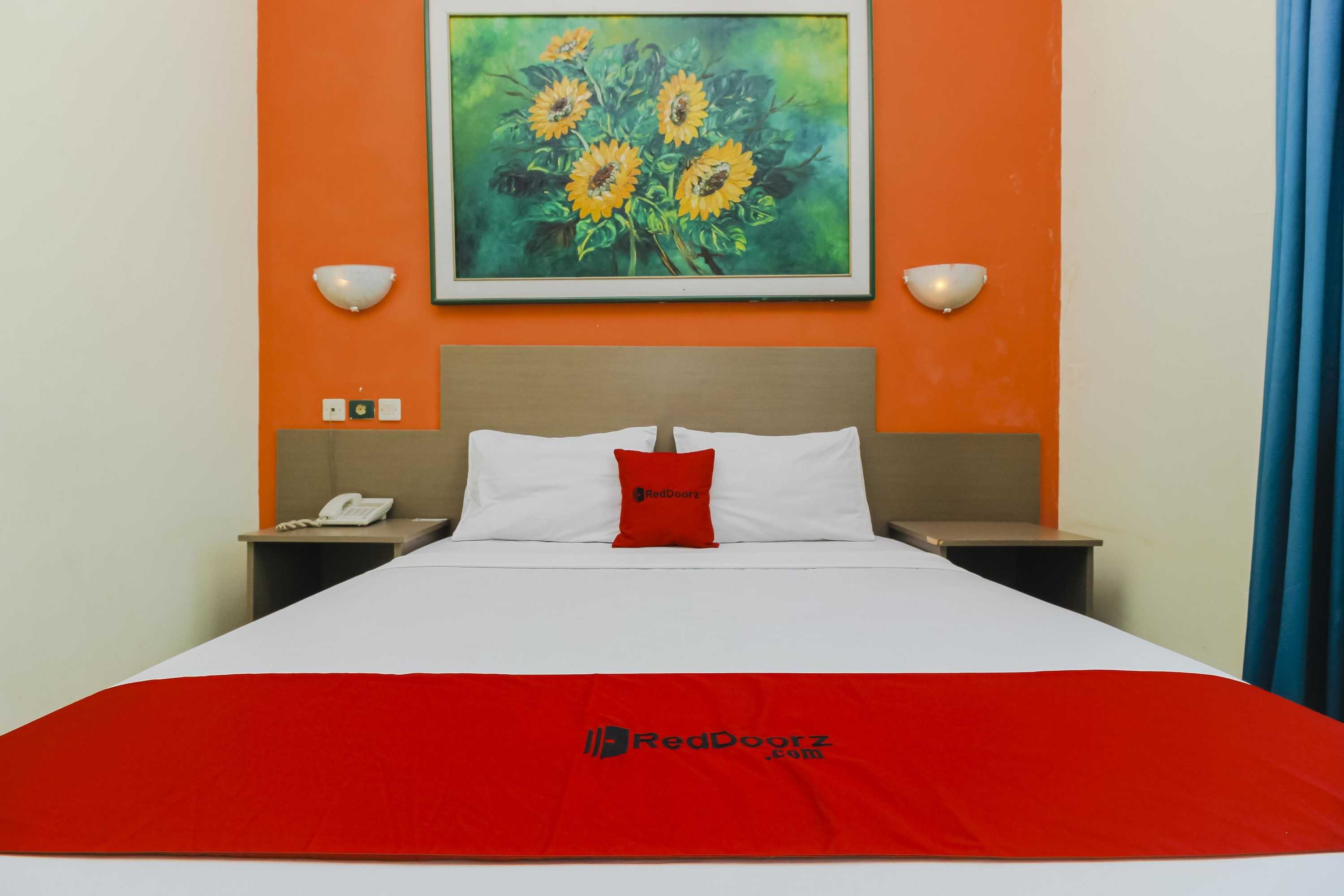 Gift card for Reddoorz Plus Near Alun Alun Kejaksan Cirebon Gift card for Reddoorz Plus Near Alun Alun Kejaksan Cirebon
