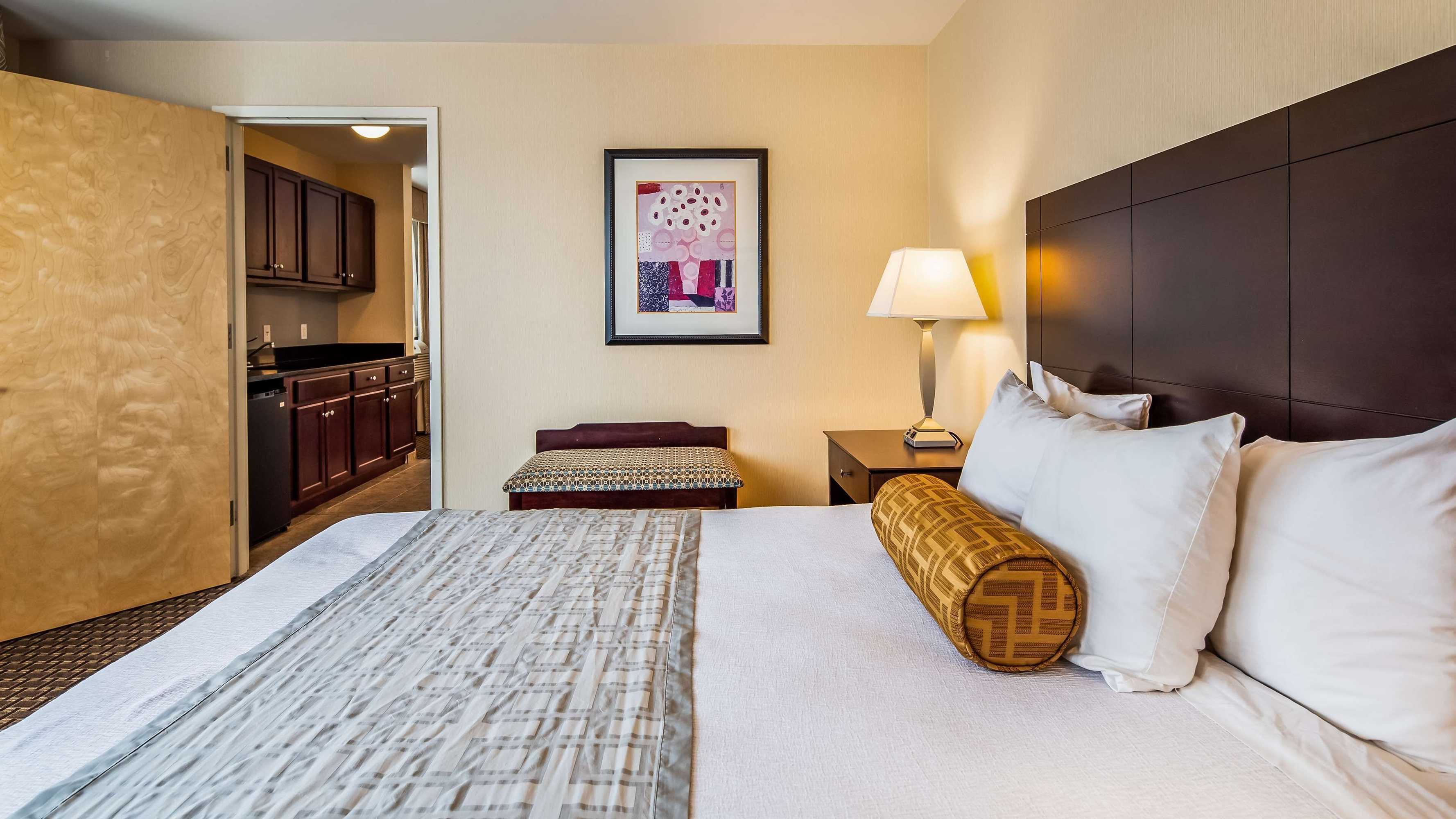 Gift card for Best Western Plus Philadelphia Airport S. At Widener Univ. Gift card for Best Western Plus Philadelphia Airport S. At Widener Univ.