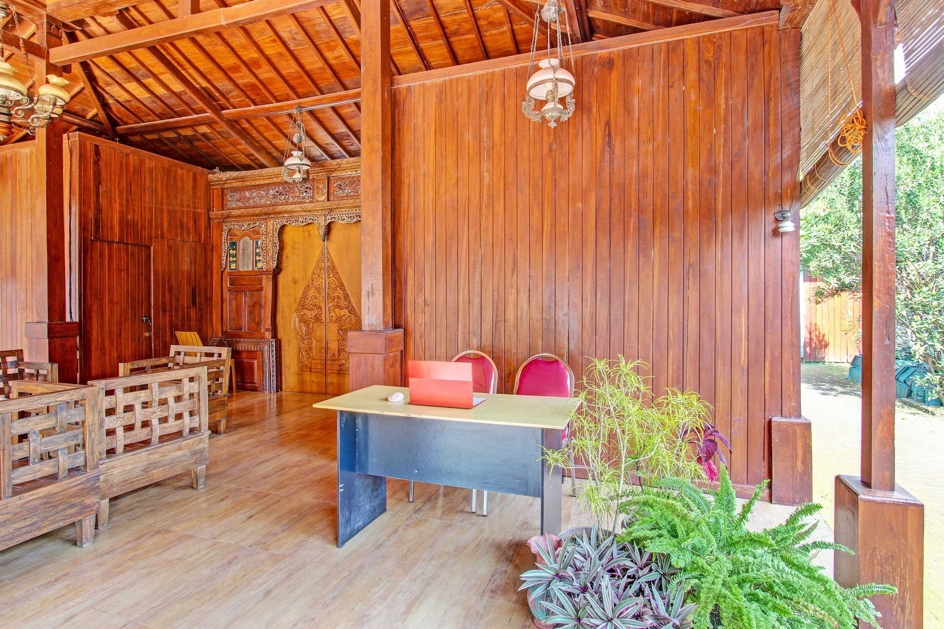 Gift card for Collection O 91629 Ndalem Abhirama Gift card for Collection O 91629 Ndalem Abhirama