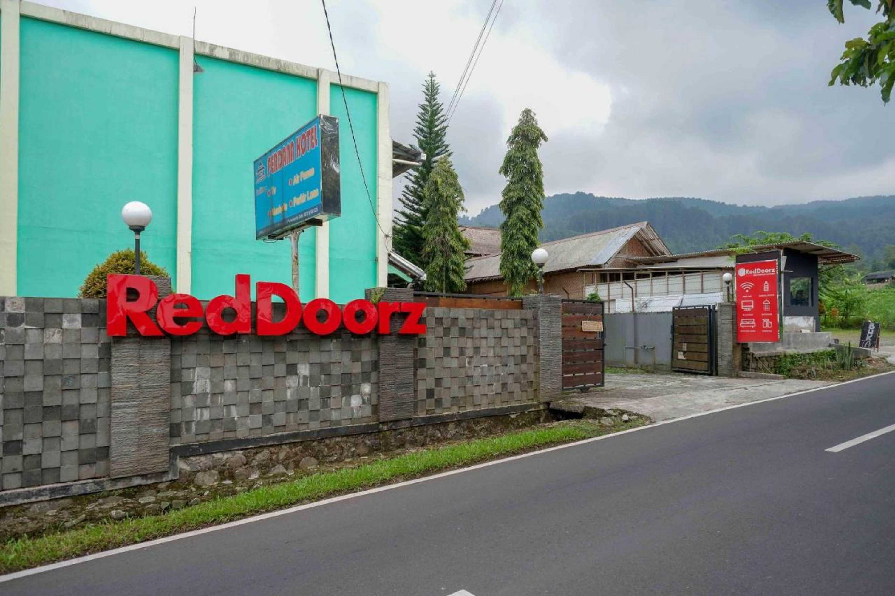 Gift card for Perdana Hotel By Reddoorz