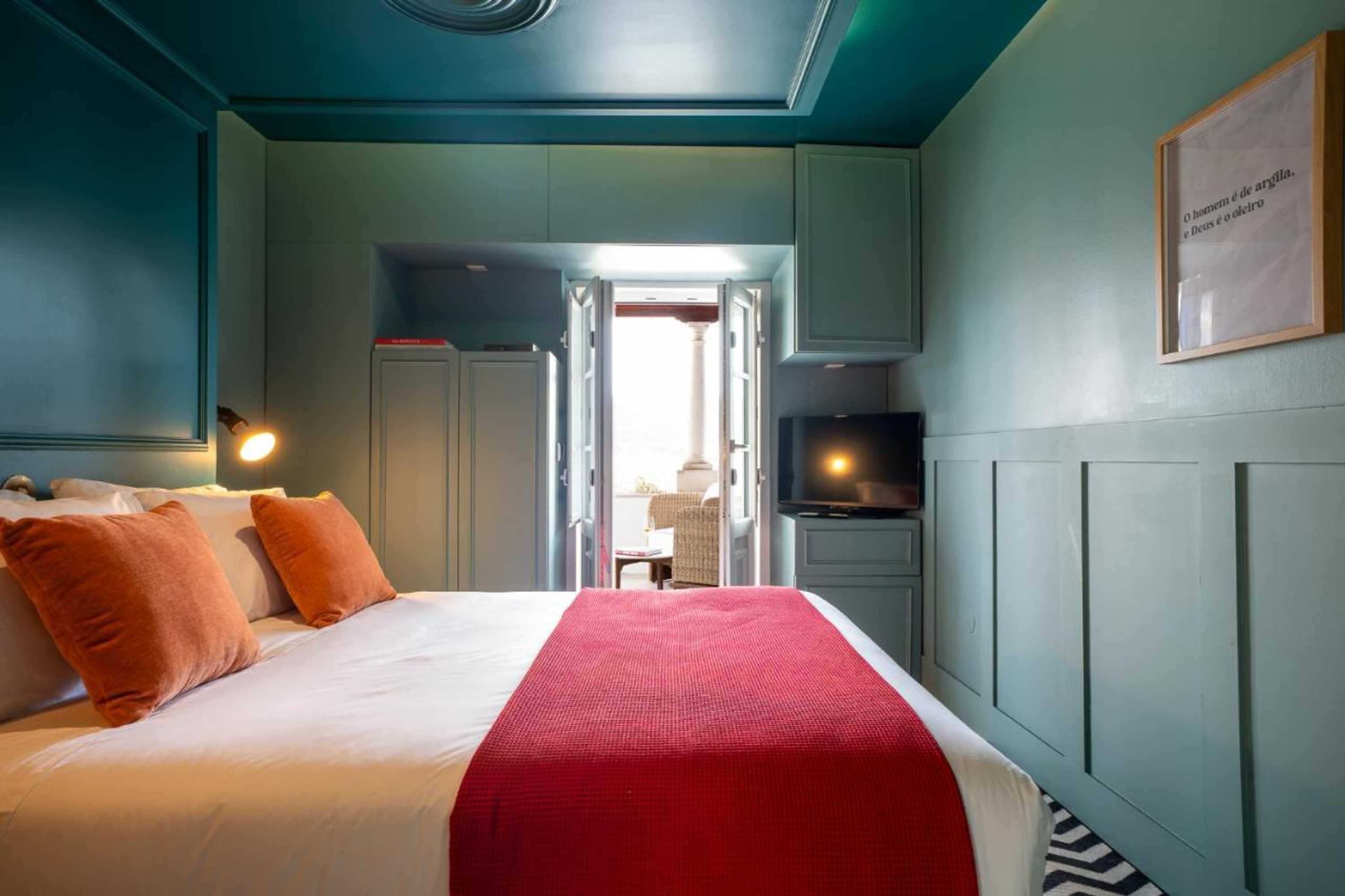 Gift card for Hotel Stay in Obidos