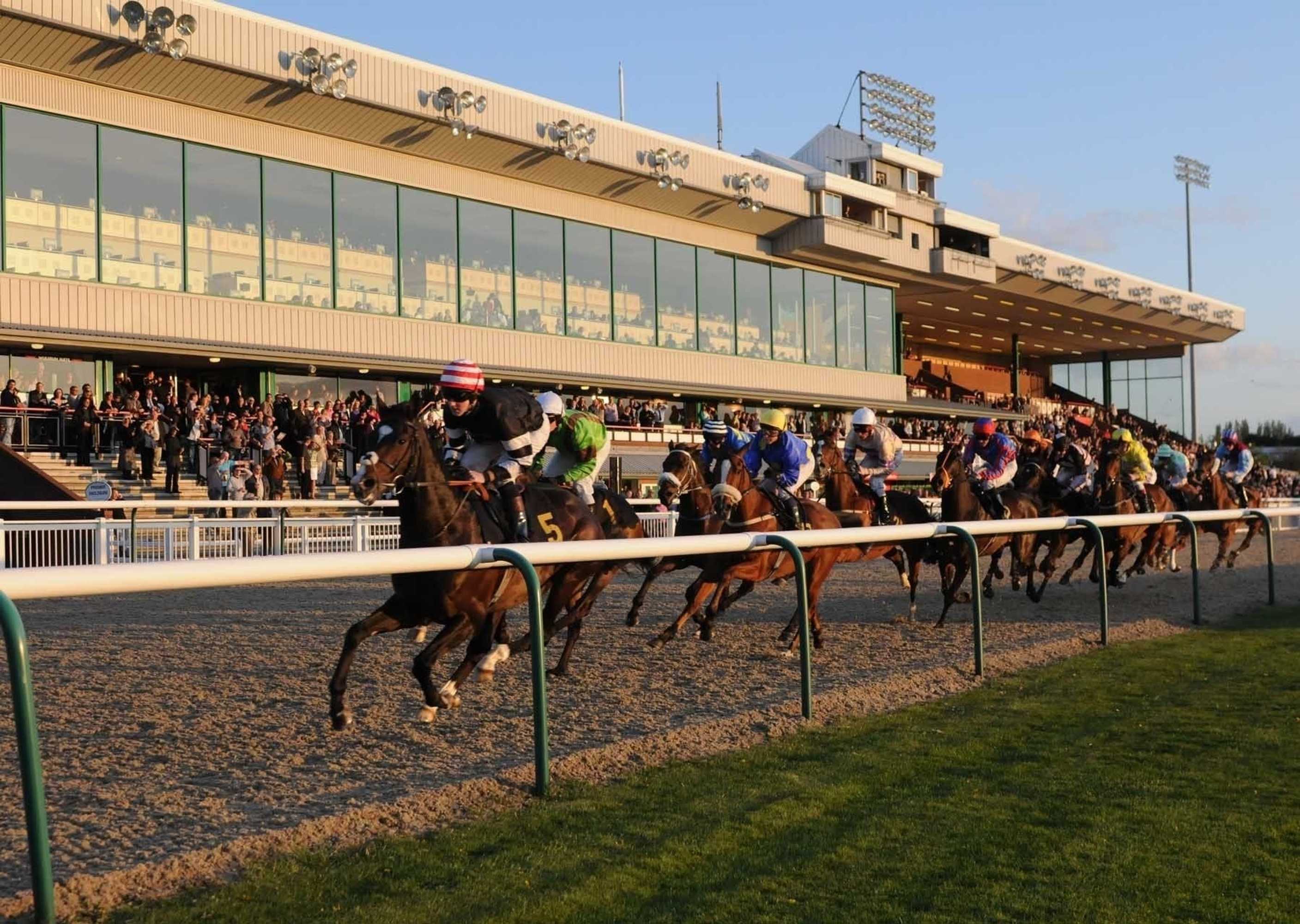 Gift card for Holiday Inn Wolverhampton - Racecourse by Ihg Gift card for Holiday Inn Wolverhampton - Racecourse by Ihg