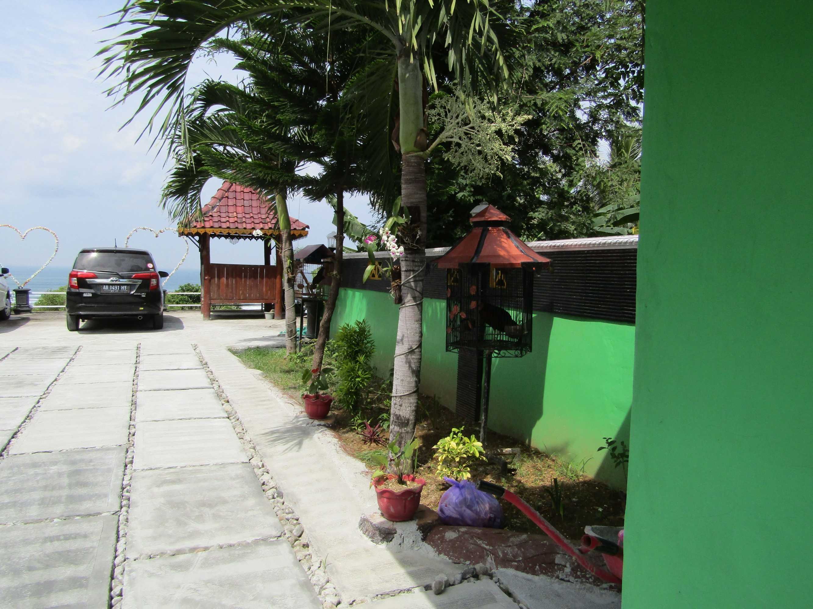 Gift card for Losmen Kinasih Puncak & Gazebo Pandang Gift card for Losmen Kinasih Puncak & Gazebo Pandang