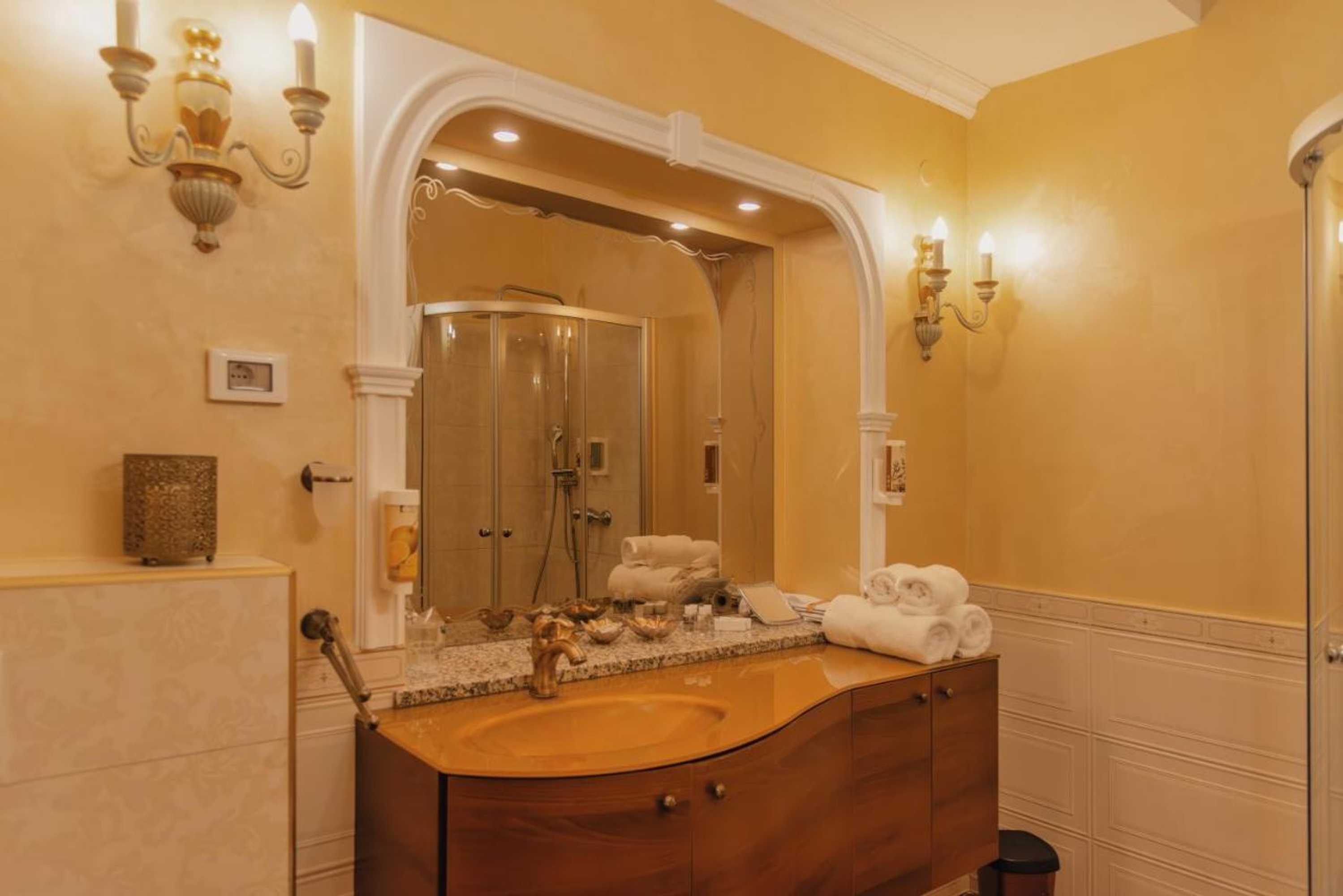 Gift card for Bella & Stella Rooms