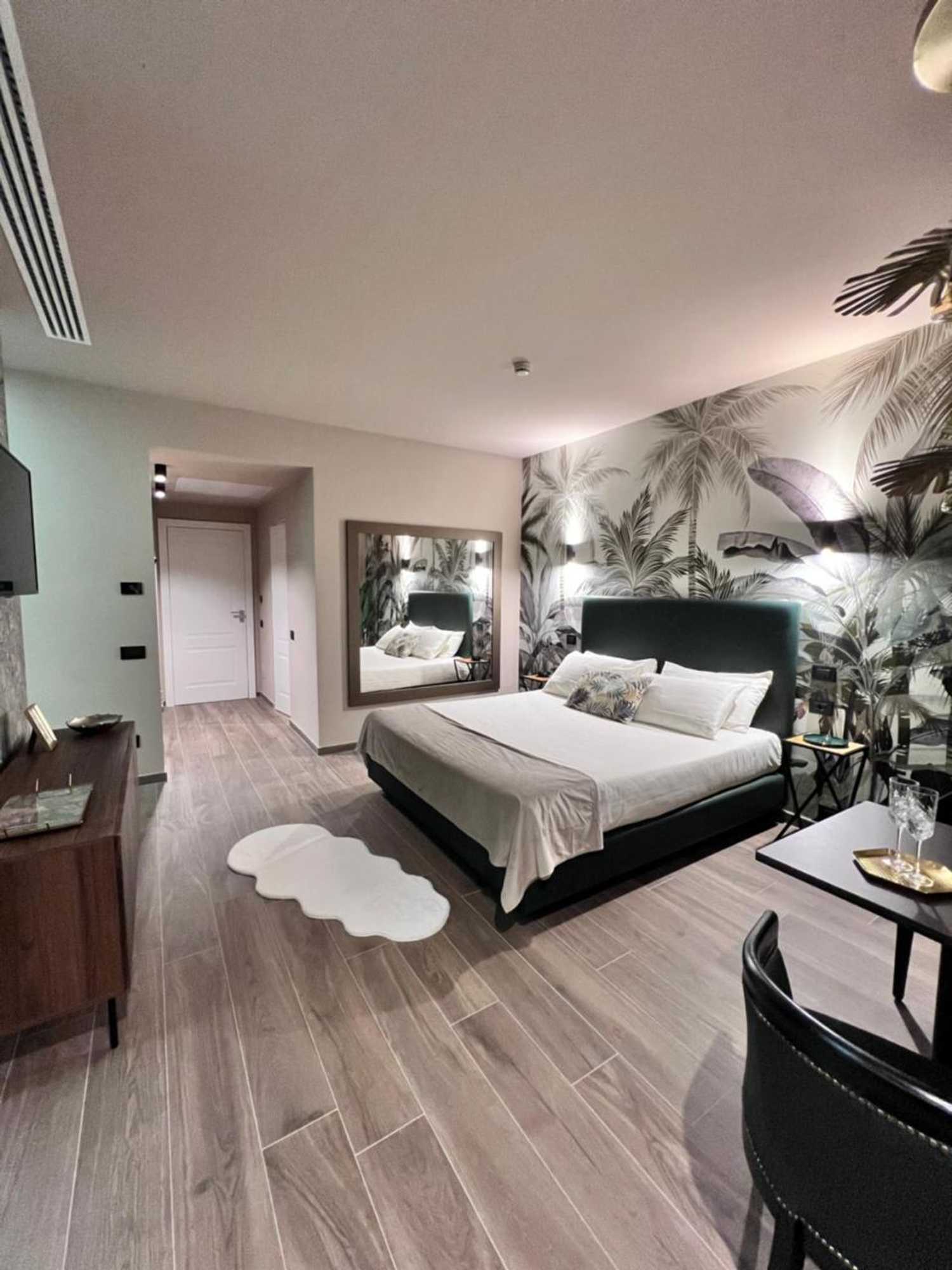 Gift card for Hotel Motel Top