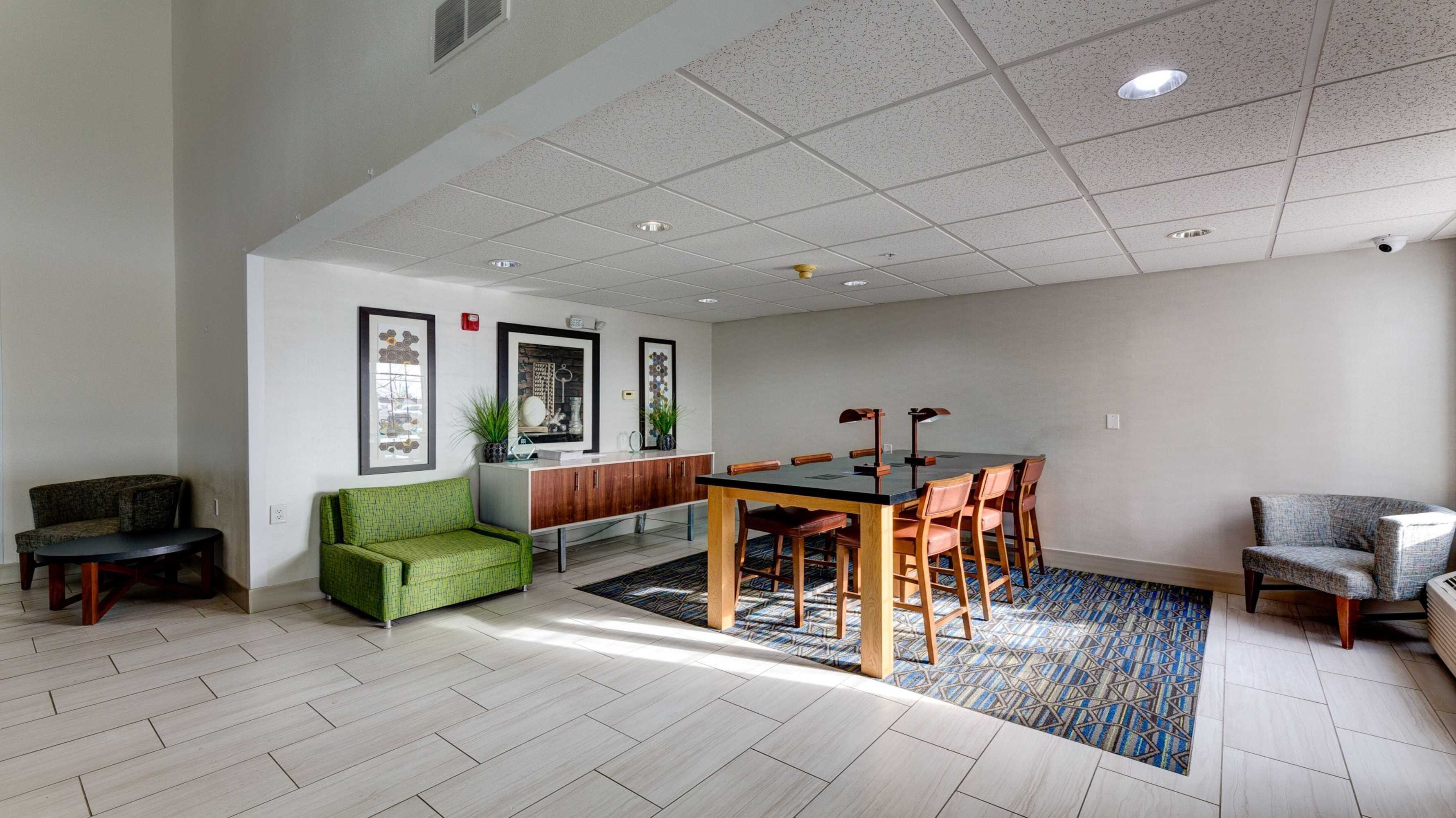Gift card for Holiday Inn Express Hotel & Suites Ashtabula-Geneva by Ihg Gift card for Holiday Inn Express Hotel & Suites Ashtabula-Geneva by Ihg