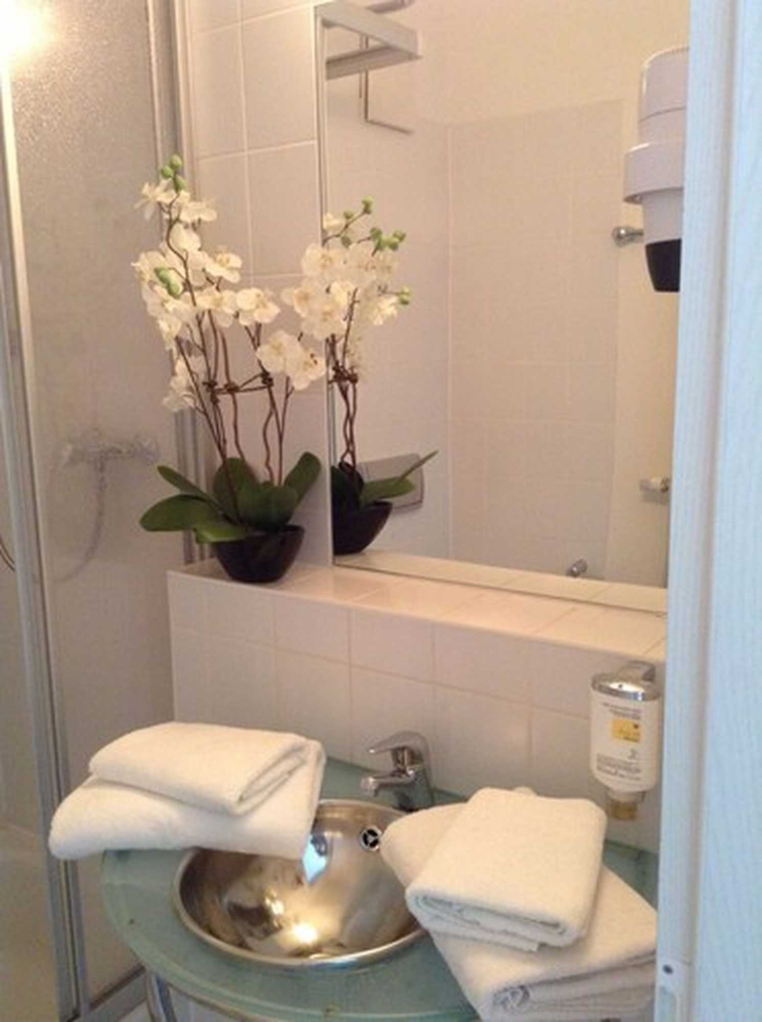 Gift card for Check Inn Hotel